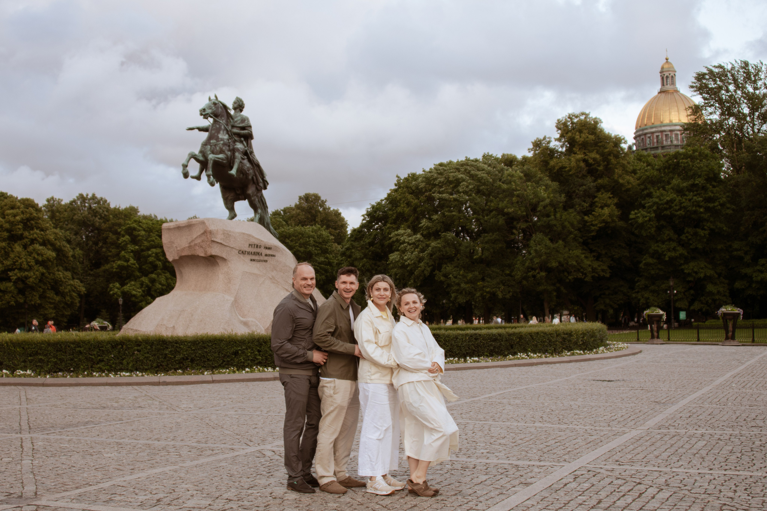 Фотопрогулка гостей из Минска. Фотограф в Санкт-Петербурге Ксения Яковчук