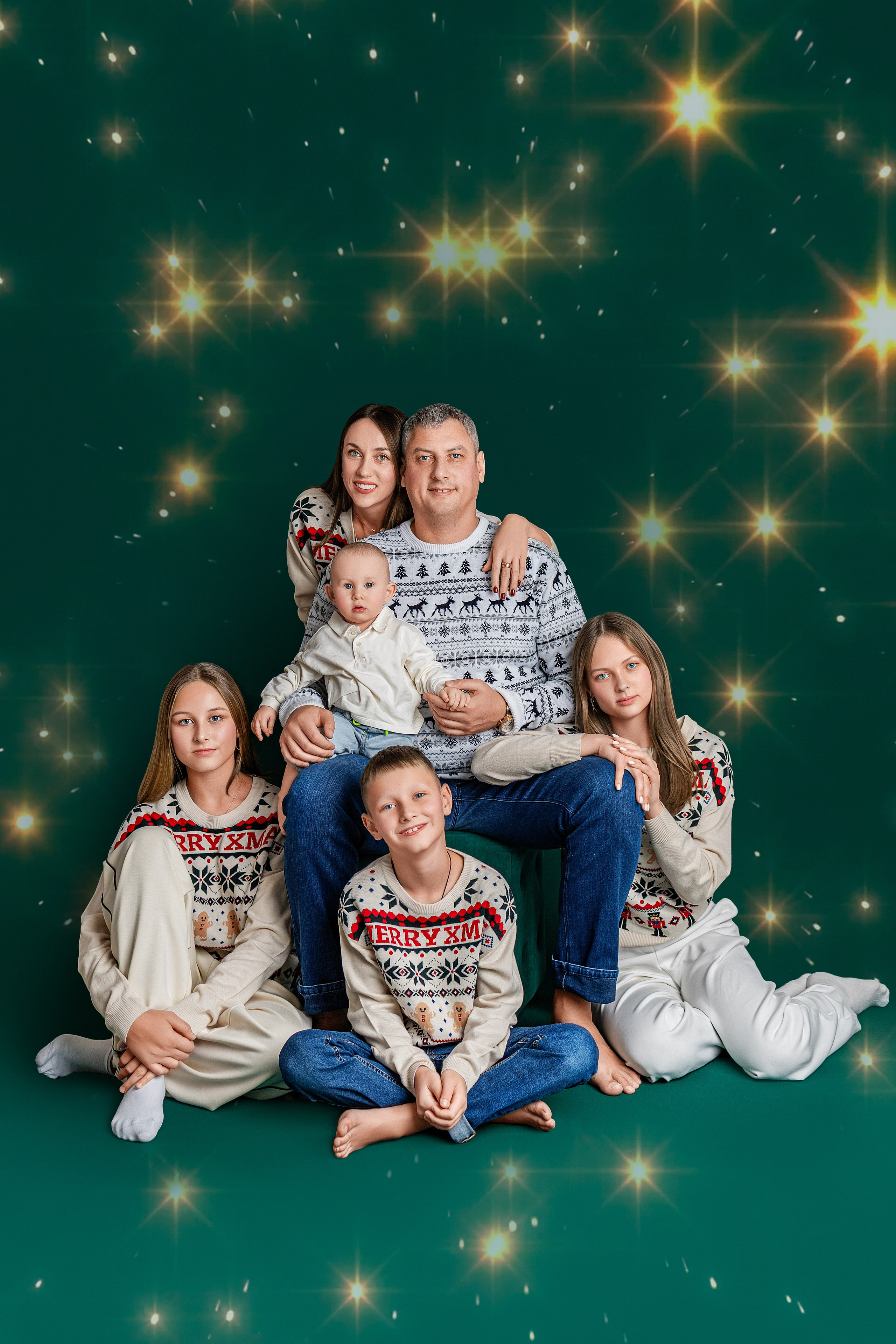 Новогодние открытки 2026. Фотограф новорожденных в Нижнем Новгороде Надежда Кадылкина