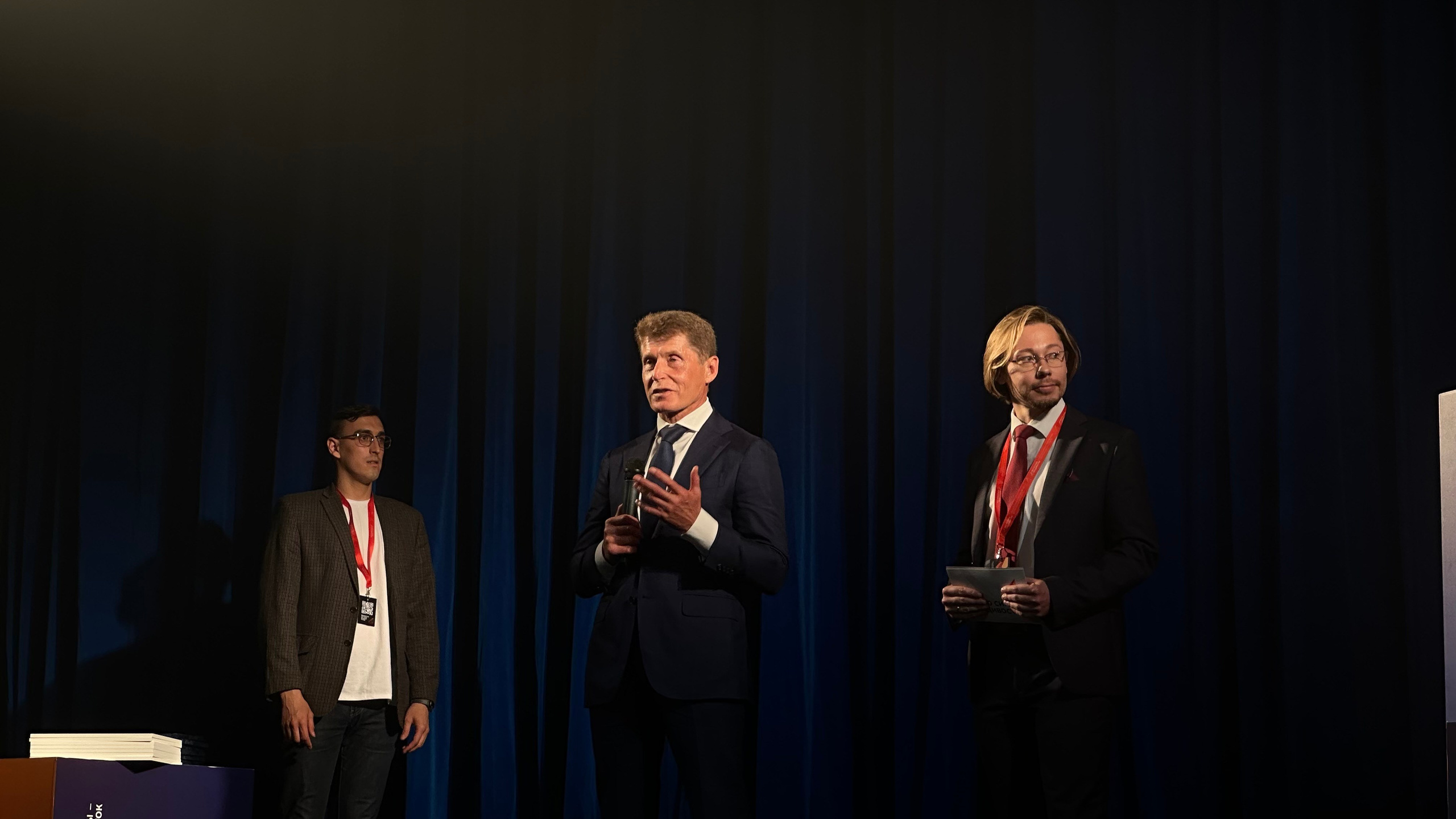 Репортажная фотосъемка во Владивостоке. Портретный, свадебный, репортажный фотограф во Владивостоке Юлиана Джули Фокс