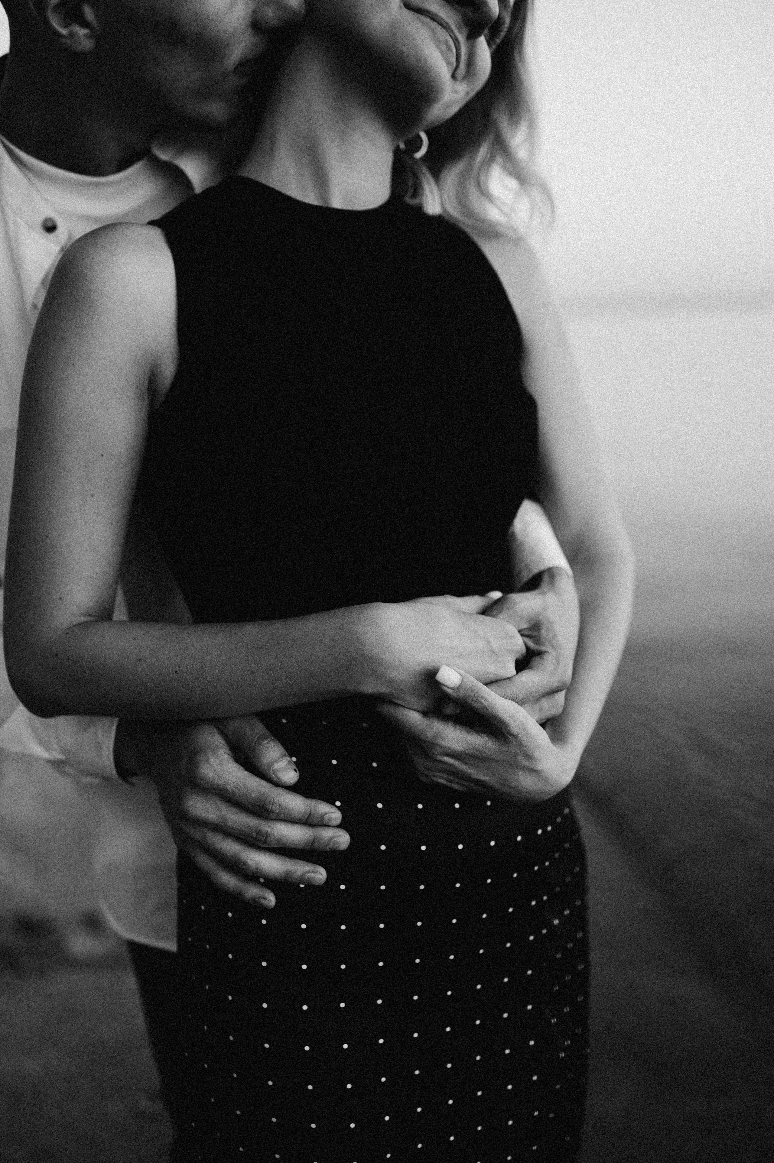 АНДРЕЙ И ЛИЛЯ/ СЪЕМКА НА БЕРЕГУ БЕРДСКОГО ЗАЛИВА. Семейный фотограф в Новосибирске Женя Индрикова