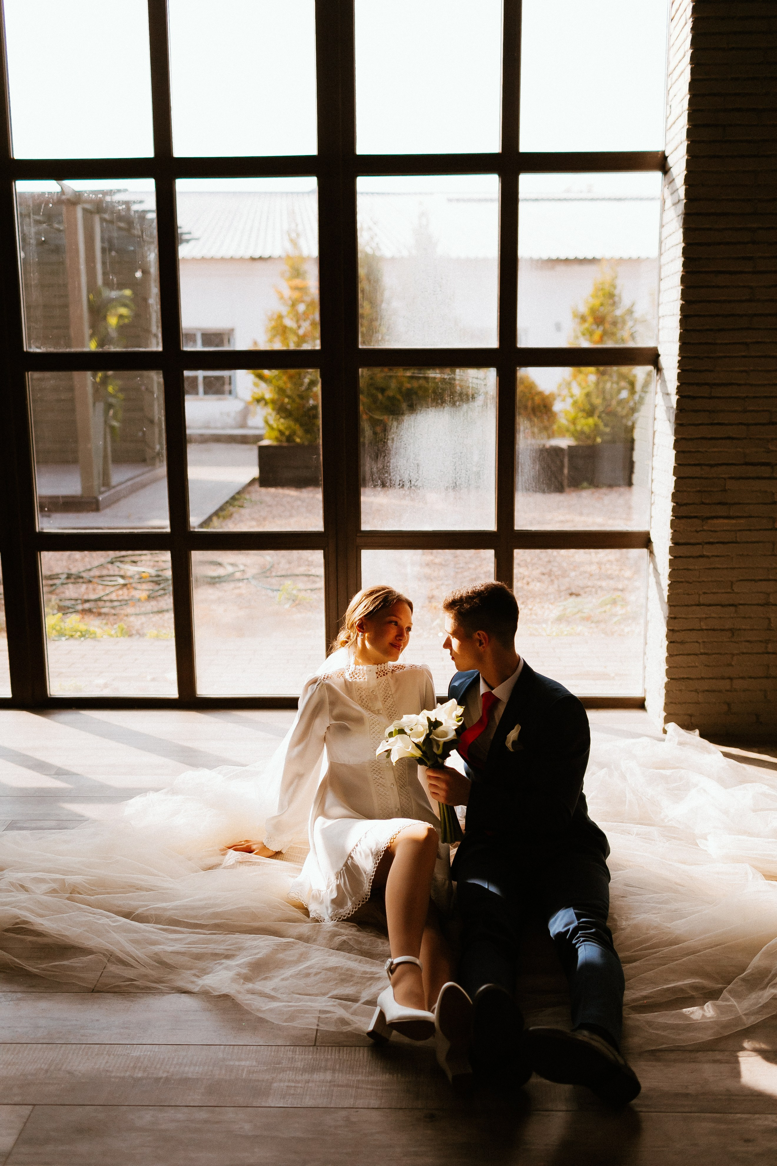 Съемка пары в осеннем городе и в студии. Свадебный и репортажный фотограф в Ярославле и Санкт-Петербурге Роман Микрюков