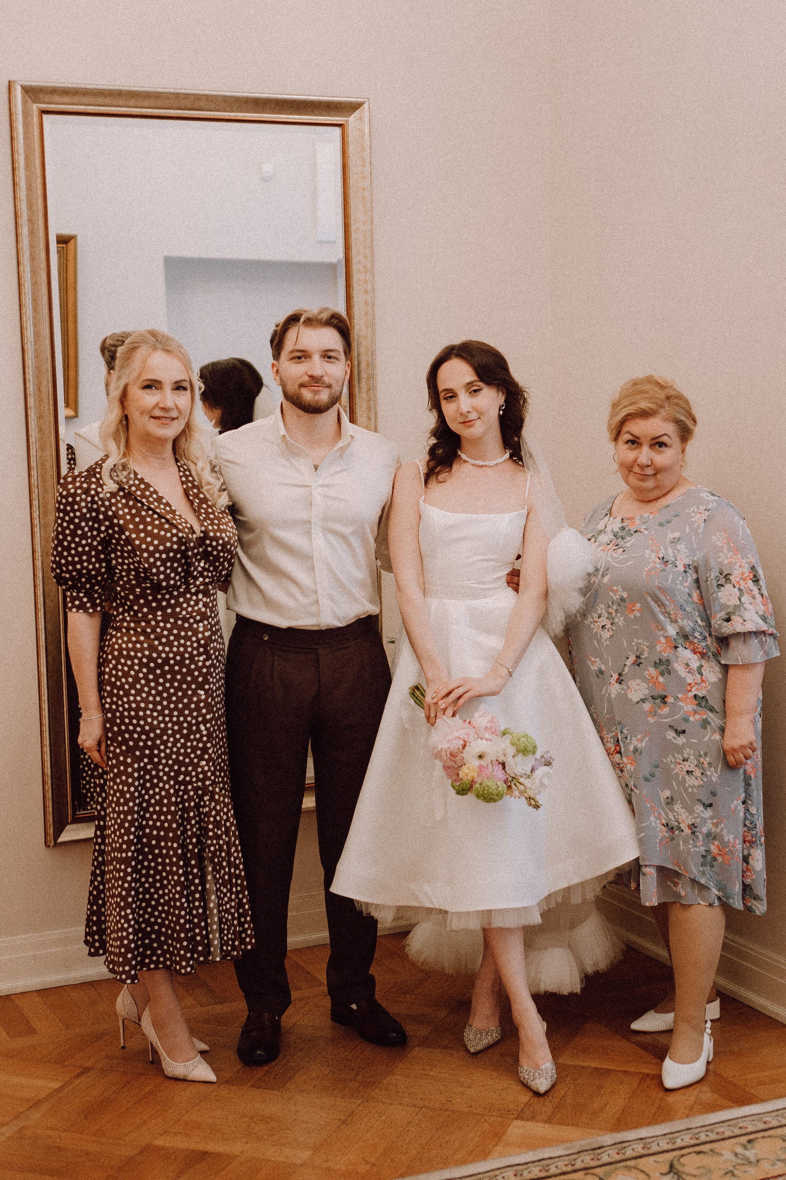 СВАДЕБНАЯ ФОТОСЕСИСИЯ В ГОРОДЕ ПУШКИН. Профессиональный фотограф, Санкт-Петербург — Виктория Богомолова