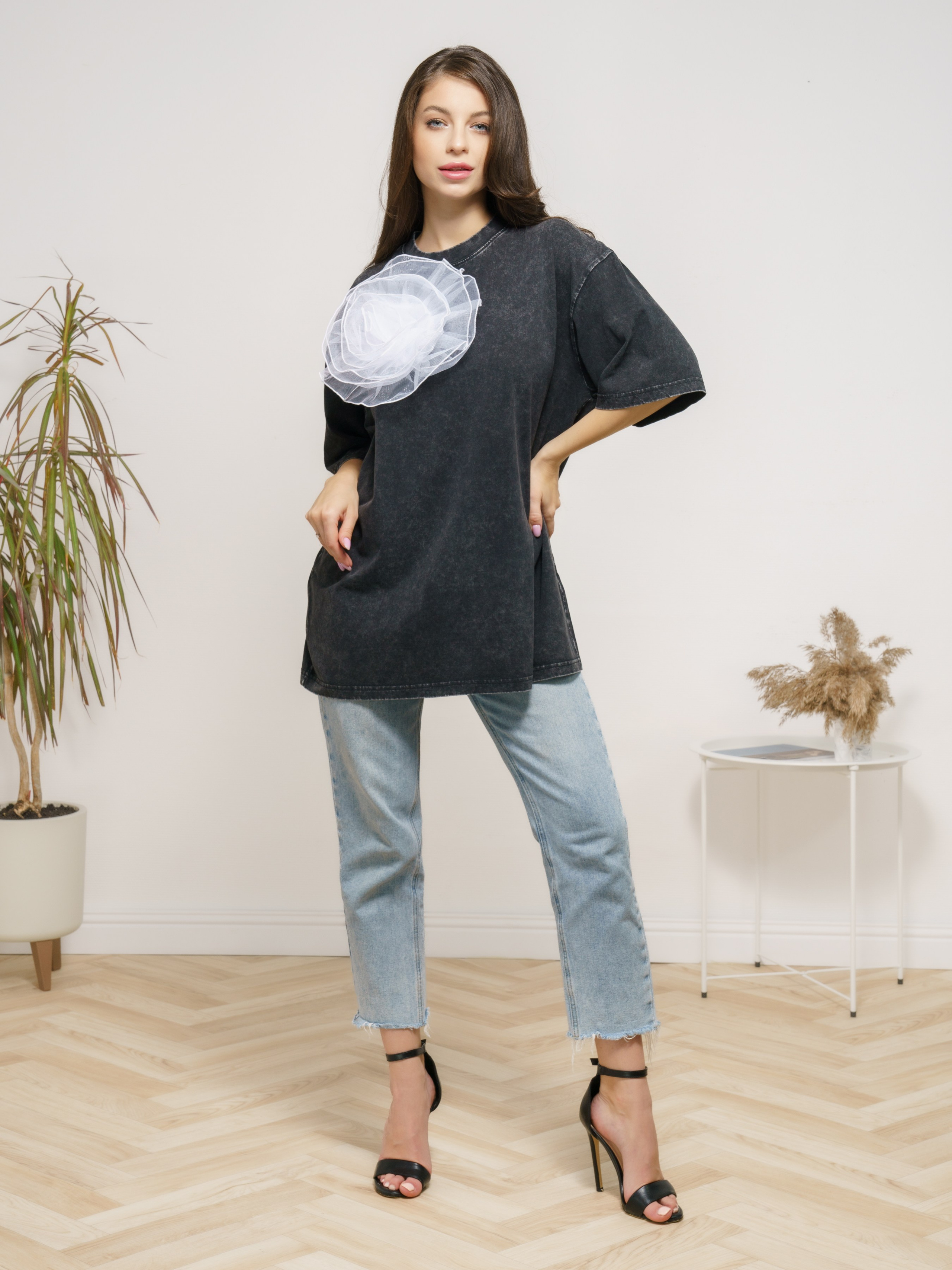 Женская одежда, модель Анна. KED Production — продакшн из СПб. Создаём фото, видео и контент, который помогает брендам и селлерам продавать больше