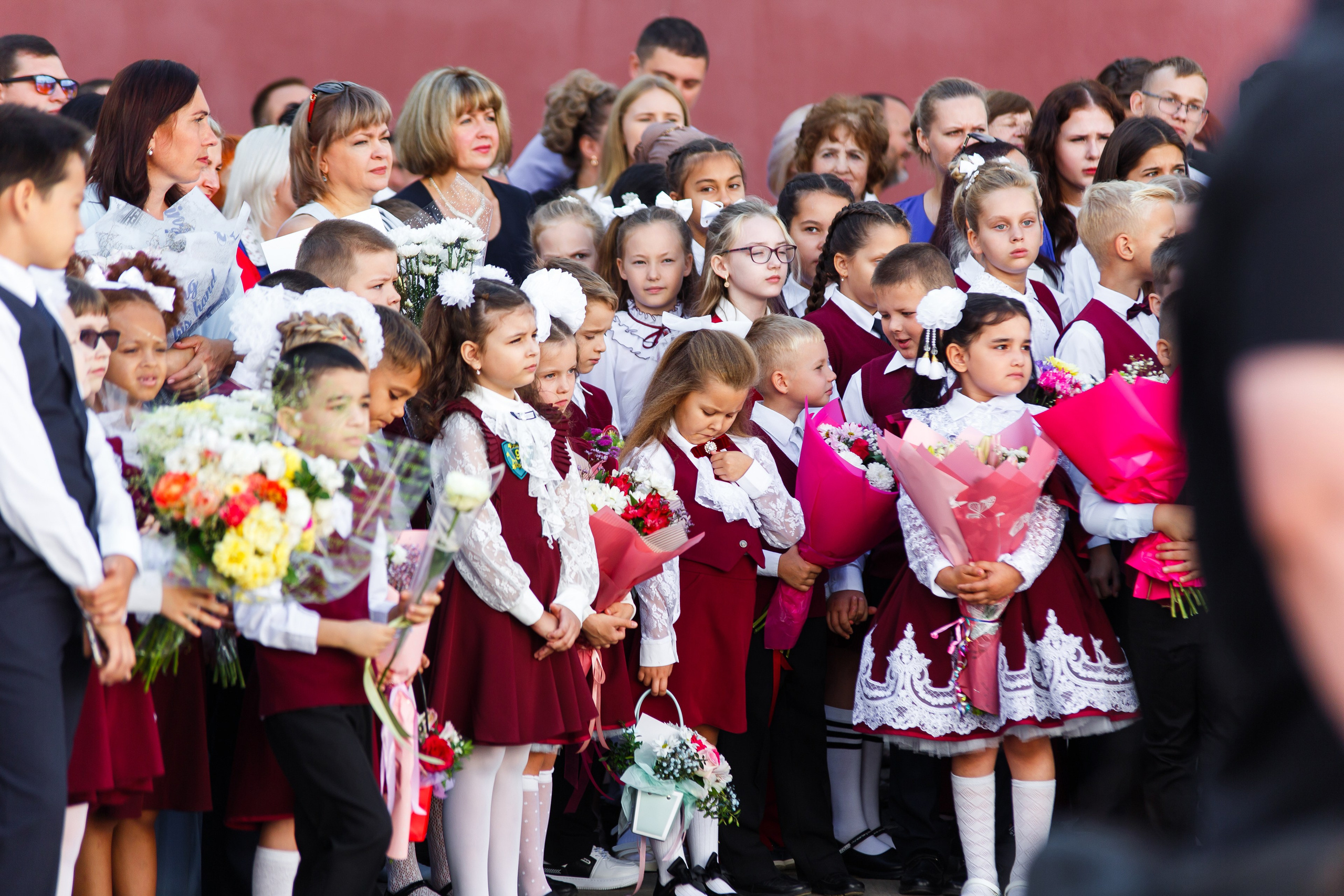 01 СЕНТЯБРЯ 2024 (МБОУ г. Мценска «Средняя школа № 9»). Профессиональный фотограф в Мценске и Орловской области