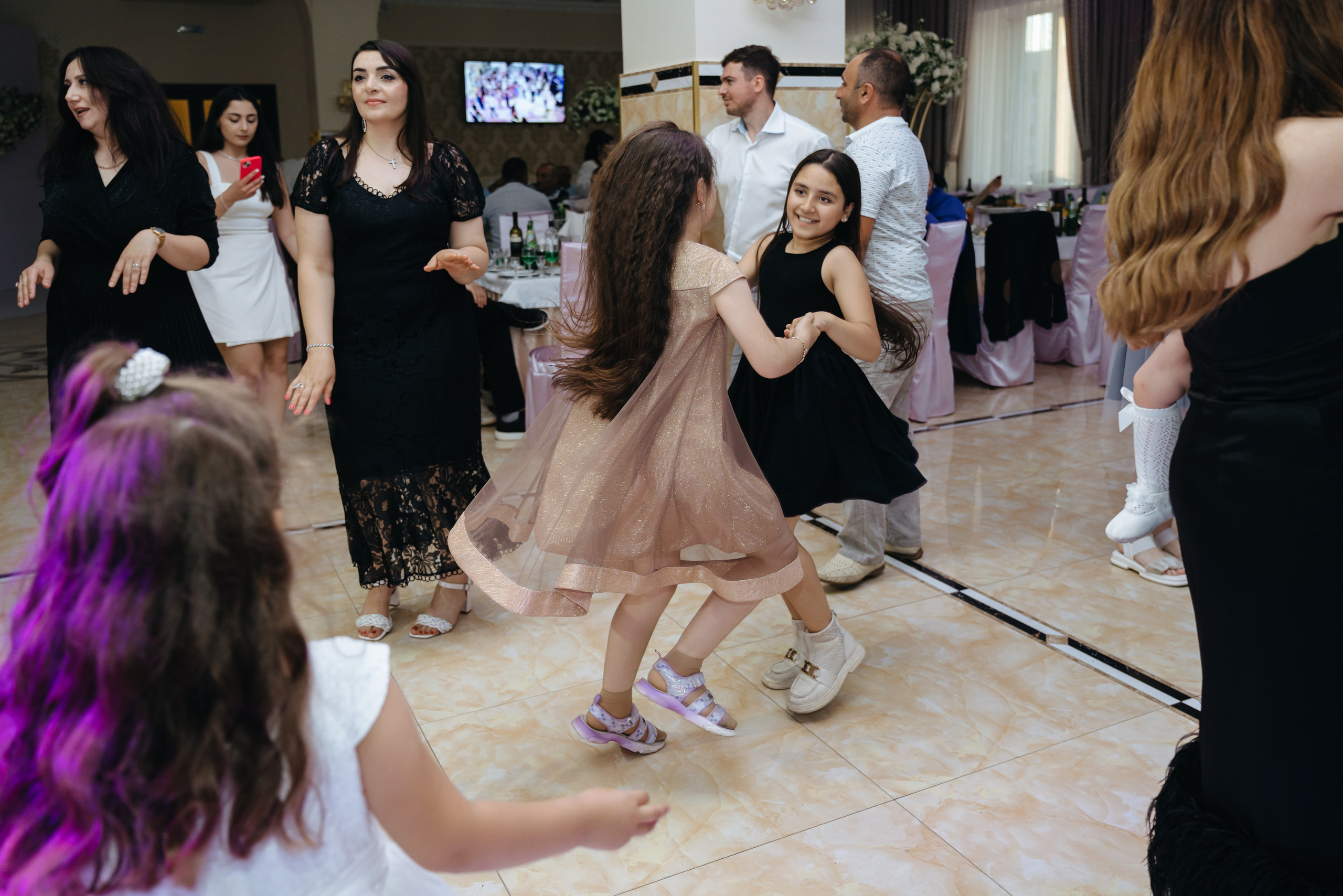 Артем и Лусине. Свадебный фотограф Красноярск Вязьминова Мария