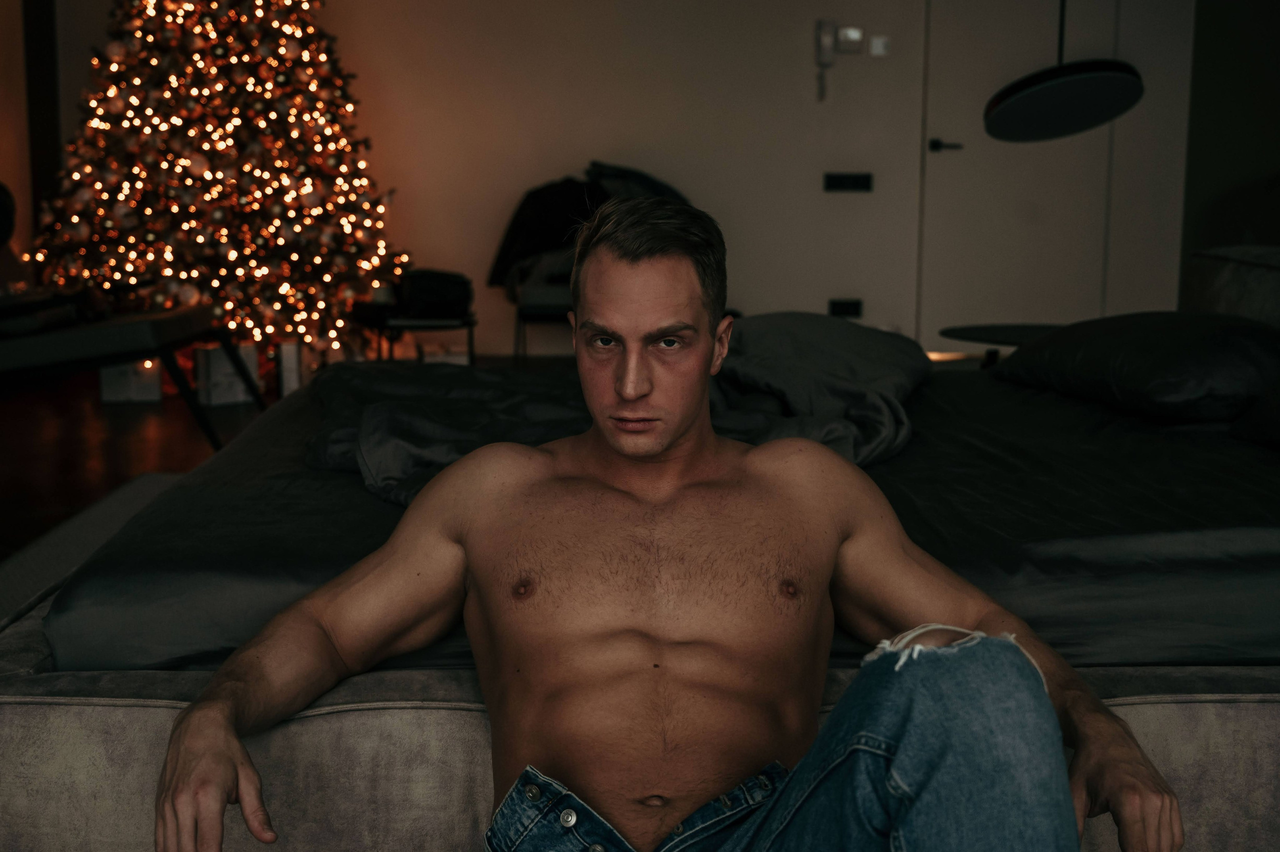 Андрей. Профессиональный фотограф беременности в СПБ. Стильные фотосессии беременности в стиле минимализм и классическая фотография