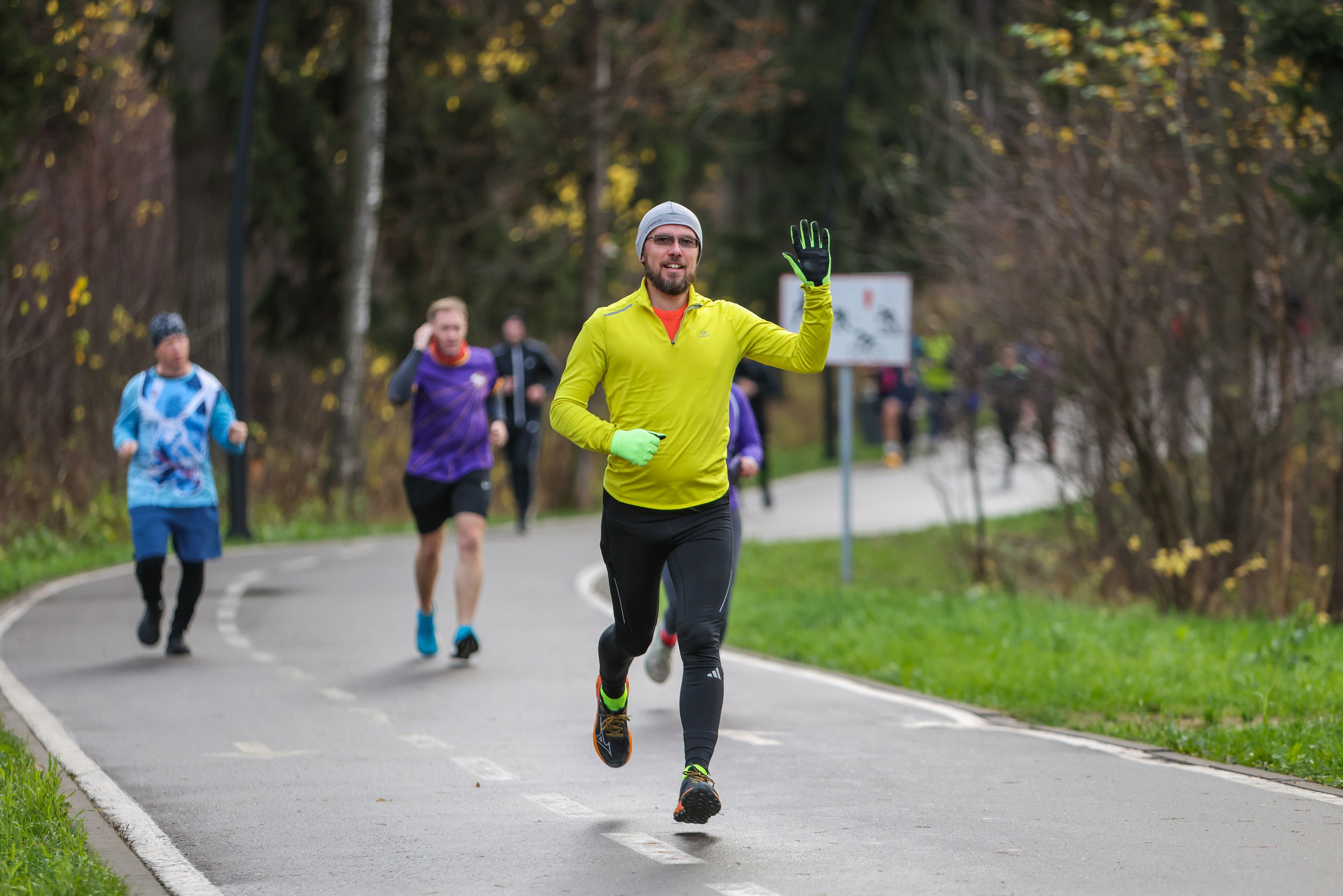 5 вёрст в Пестовском парке (Балашиха), 08.11.25. Фотограф Сергей Ловкий