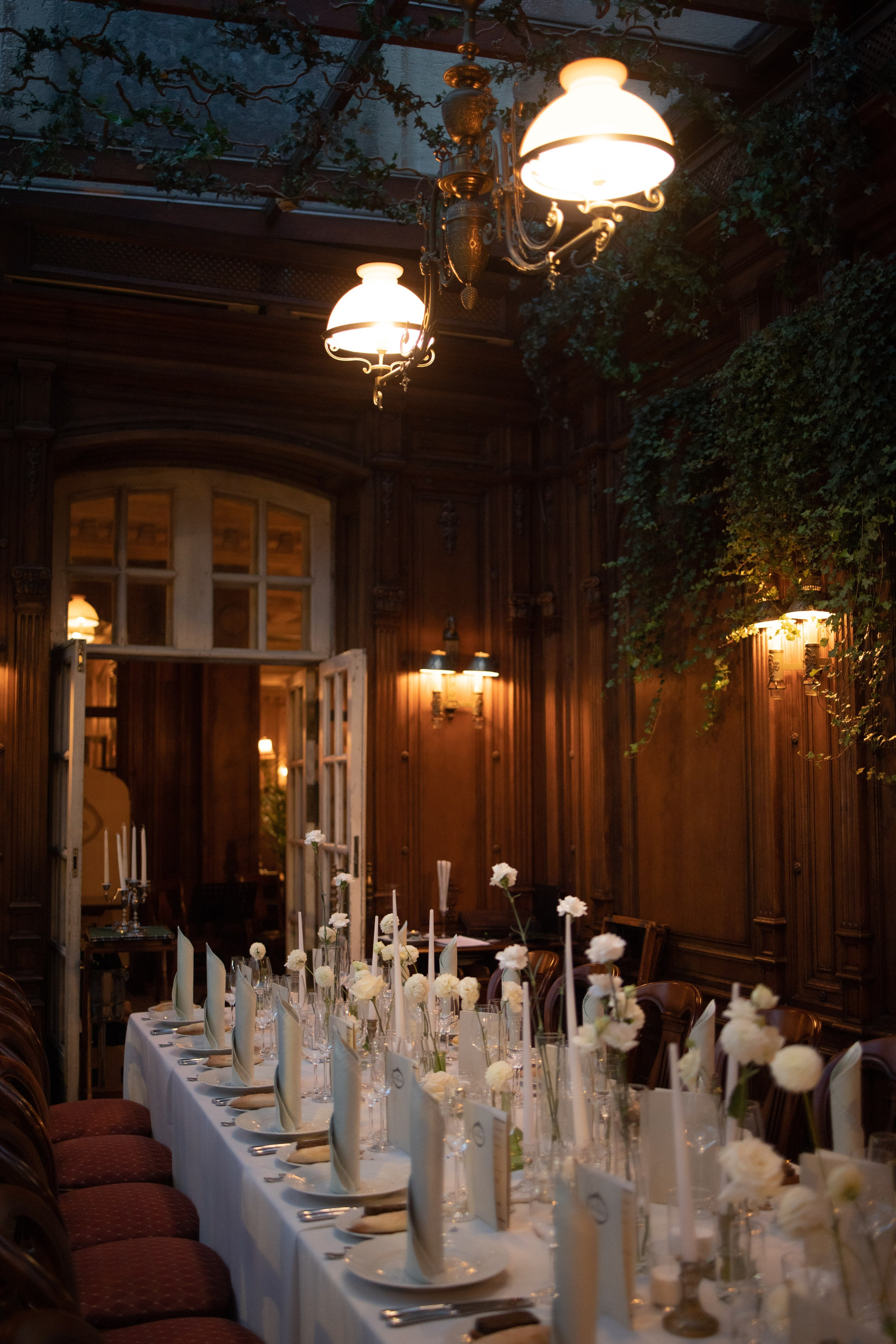 Лола & Иван. Ресторан «Пушкинъ». Оформление свадеб, декор свадеб Вера Маркова, Москва