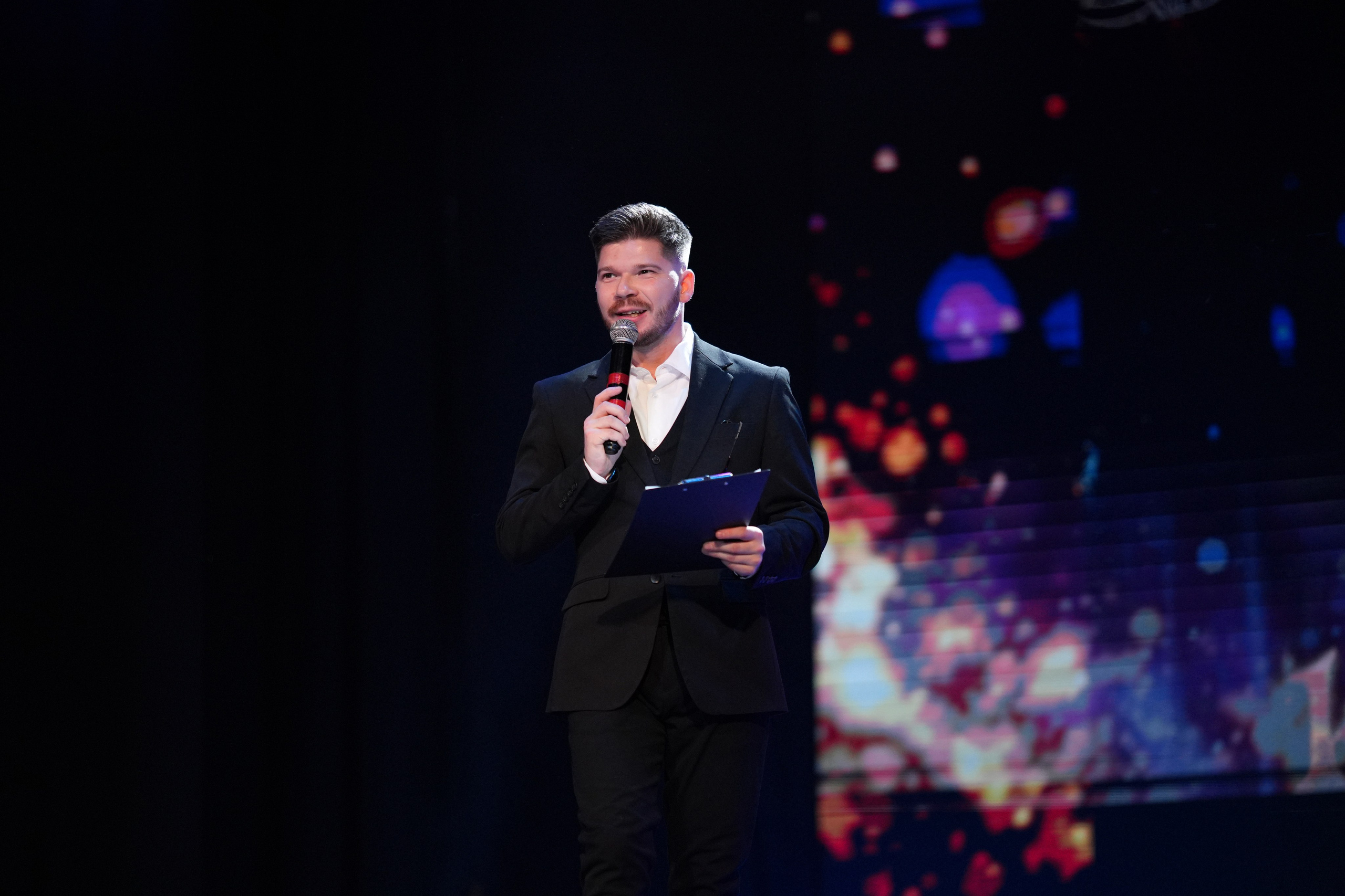 Концертный фотограф в Новосибирске | Фотосъёмка концертов, мероприятий на сцене и фестивалей. Фотограф в Новосибирске для свадеб, репортажа и бизнеса| MIGDA PHOTO