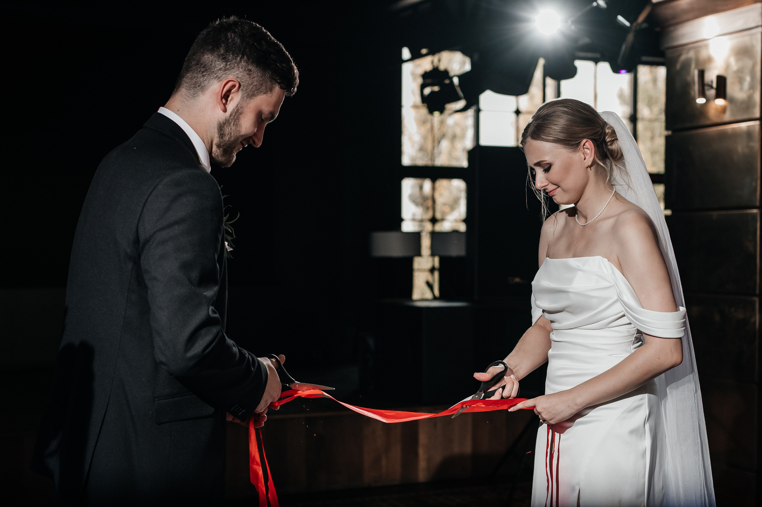 Даниил и Валерия. Черная утка. Полный день. Фотограф Екатерина Бочарникова