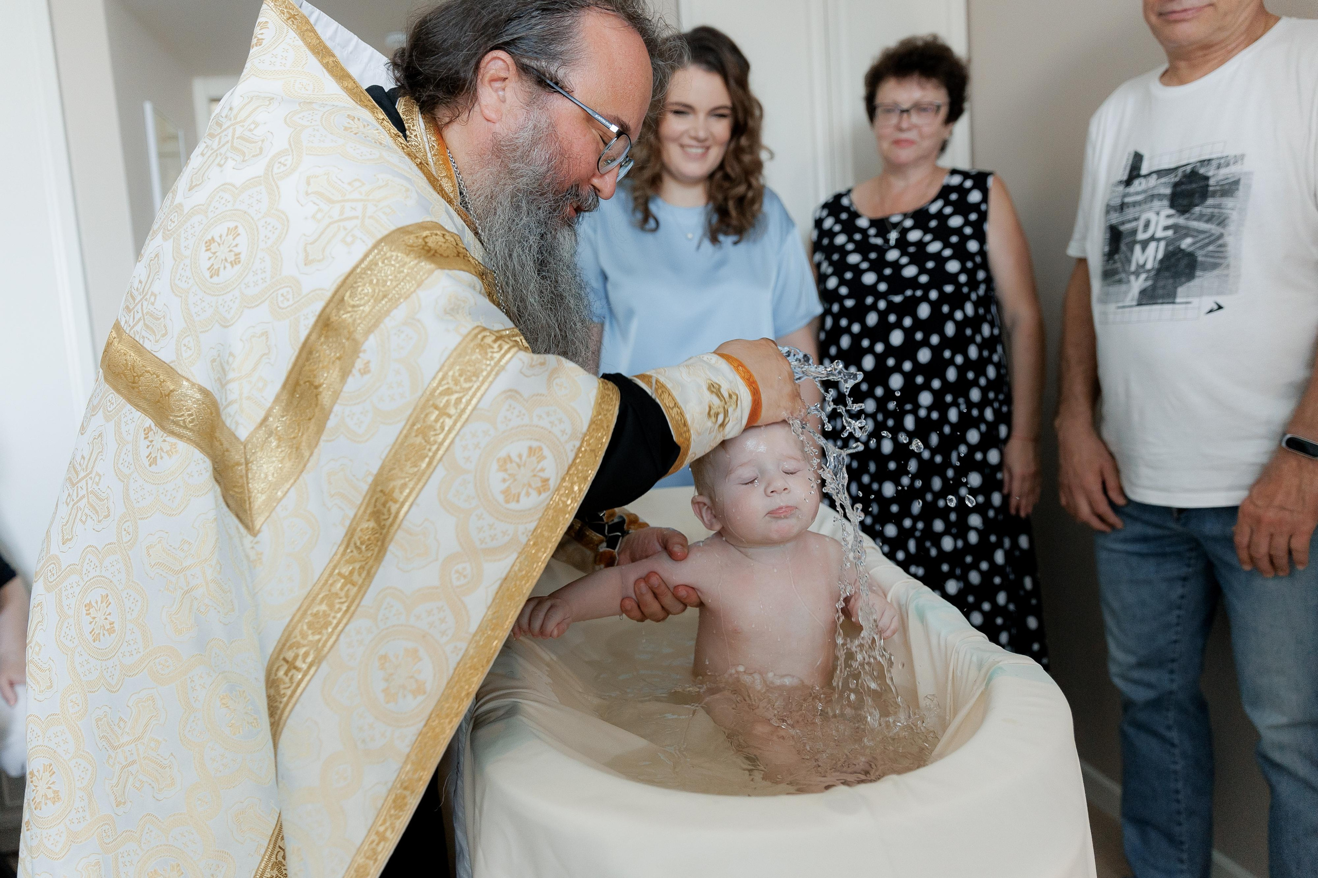 Елисей таинство крещения. Свадебный фотограф в Москве