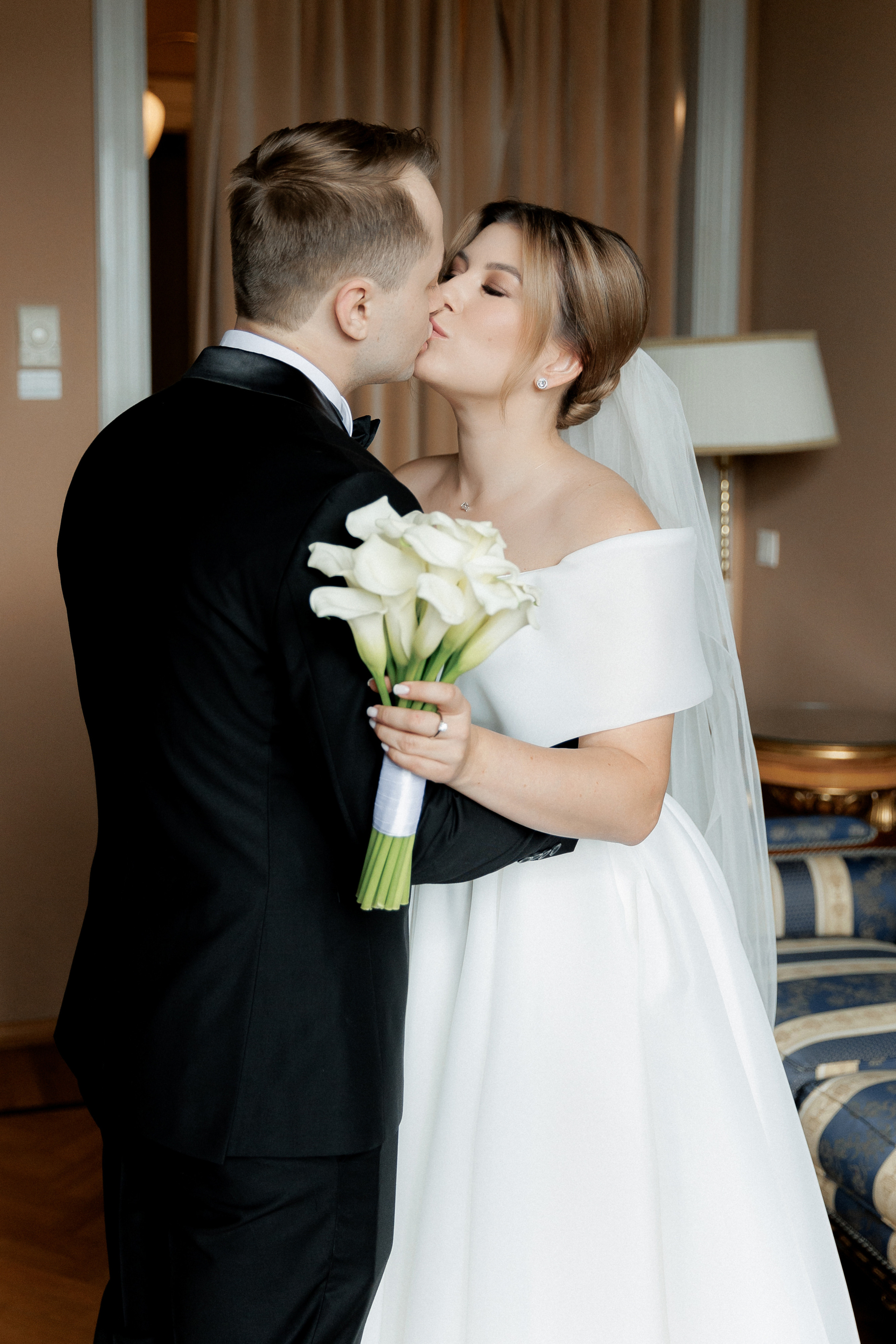 Гриша & Настя роспись в Национале. Свадебный фотограф в Москве