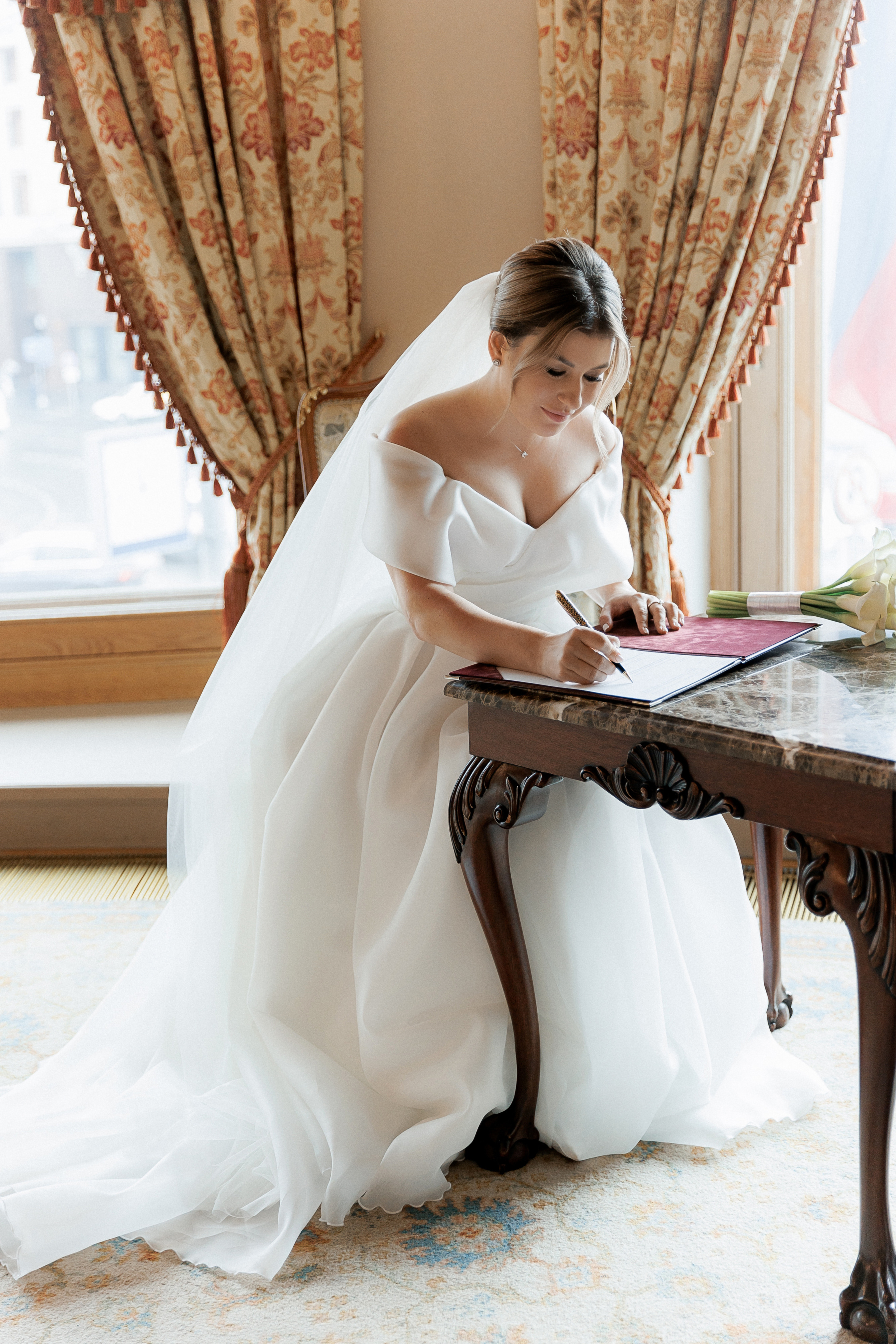 Гриша & Настя роспись в Национале. Свадебный фотограф в Москве