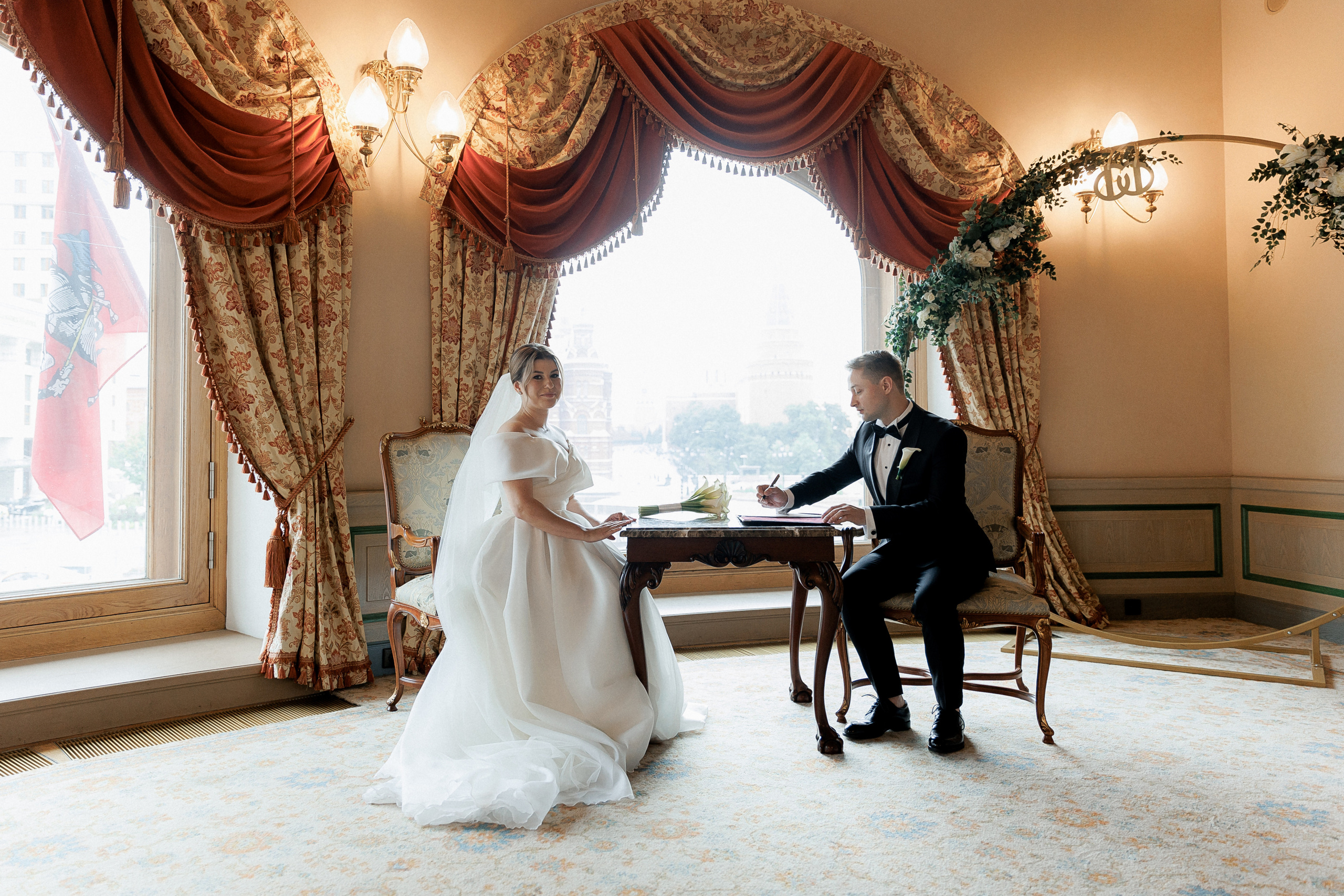 Гриша & Настя роспись в Национале. Свадебный фотограф в Москве