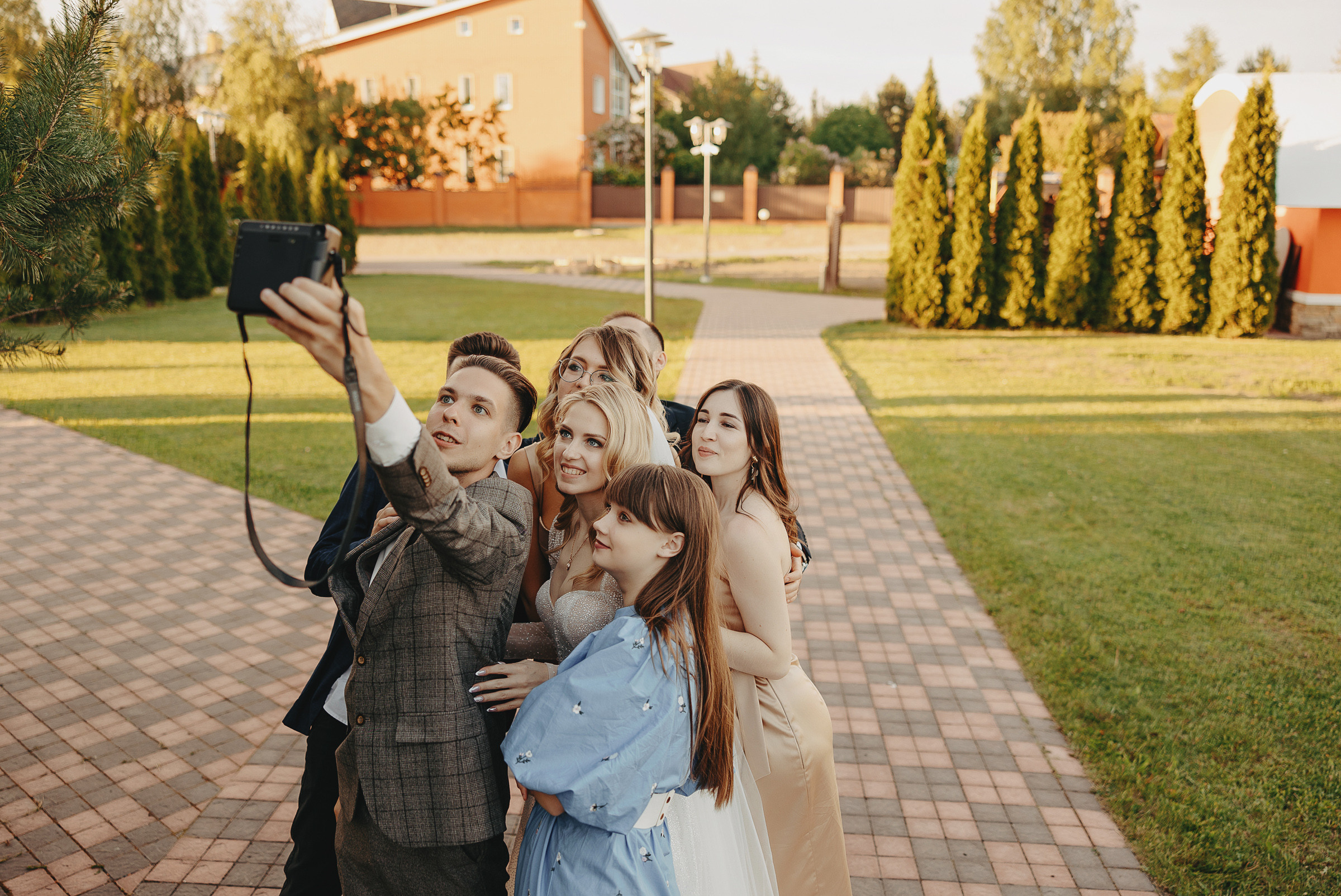 Саша и Даша. Свадебный фотограф и видеограф Дмитрий Горяченков