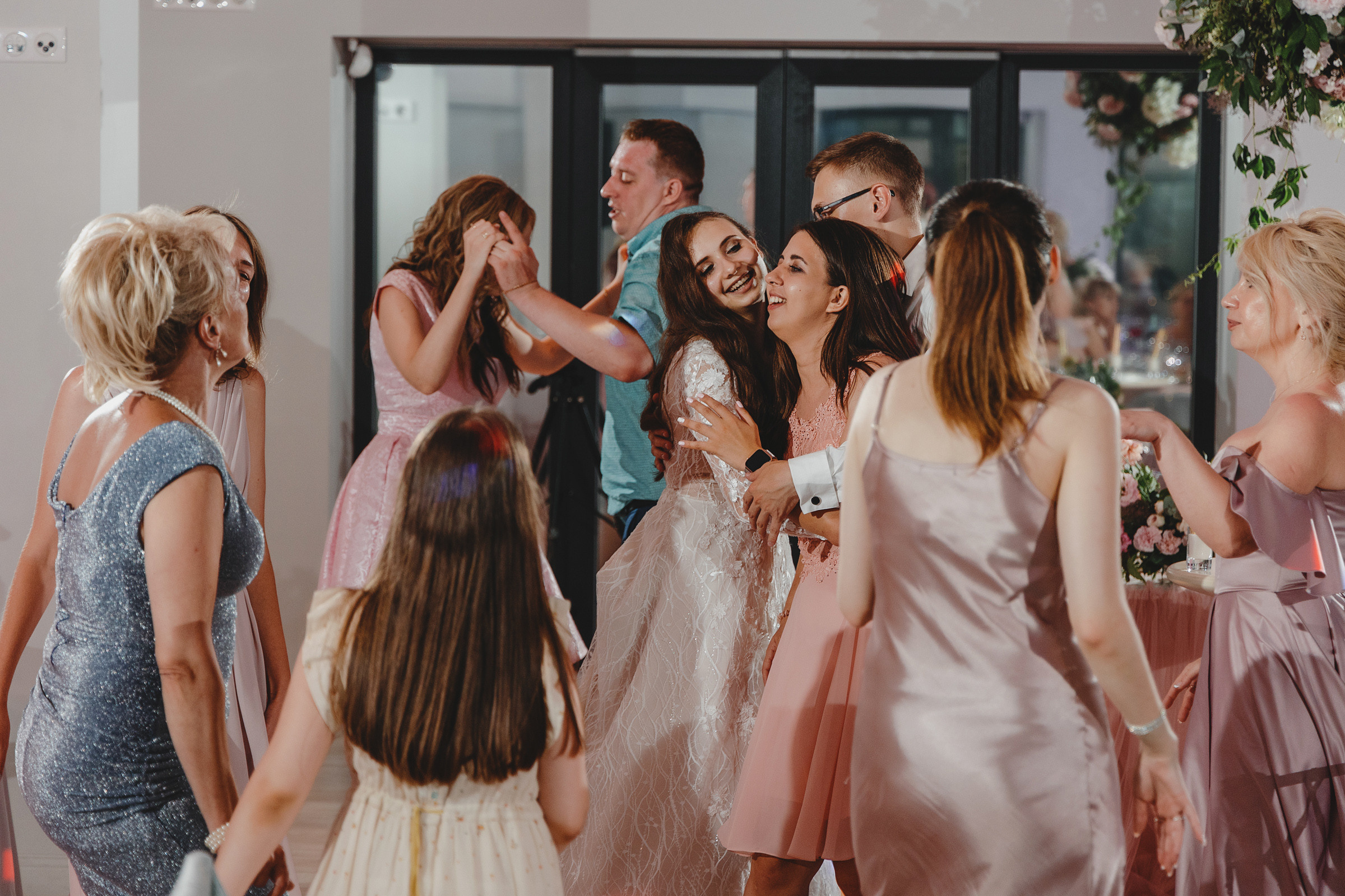 Владислав и Даниэлла. Свадебный фотограф и видеограф Дмитрий Горяченков