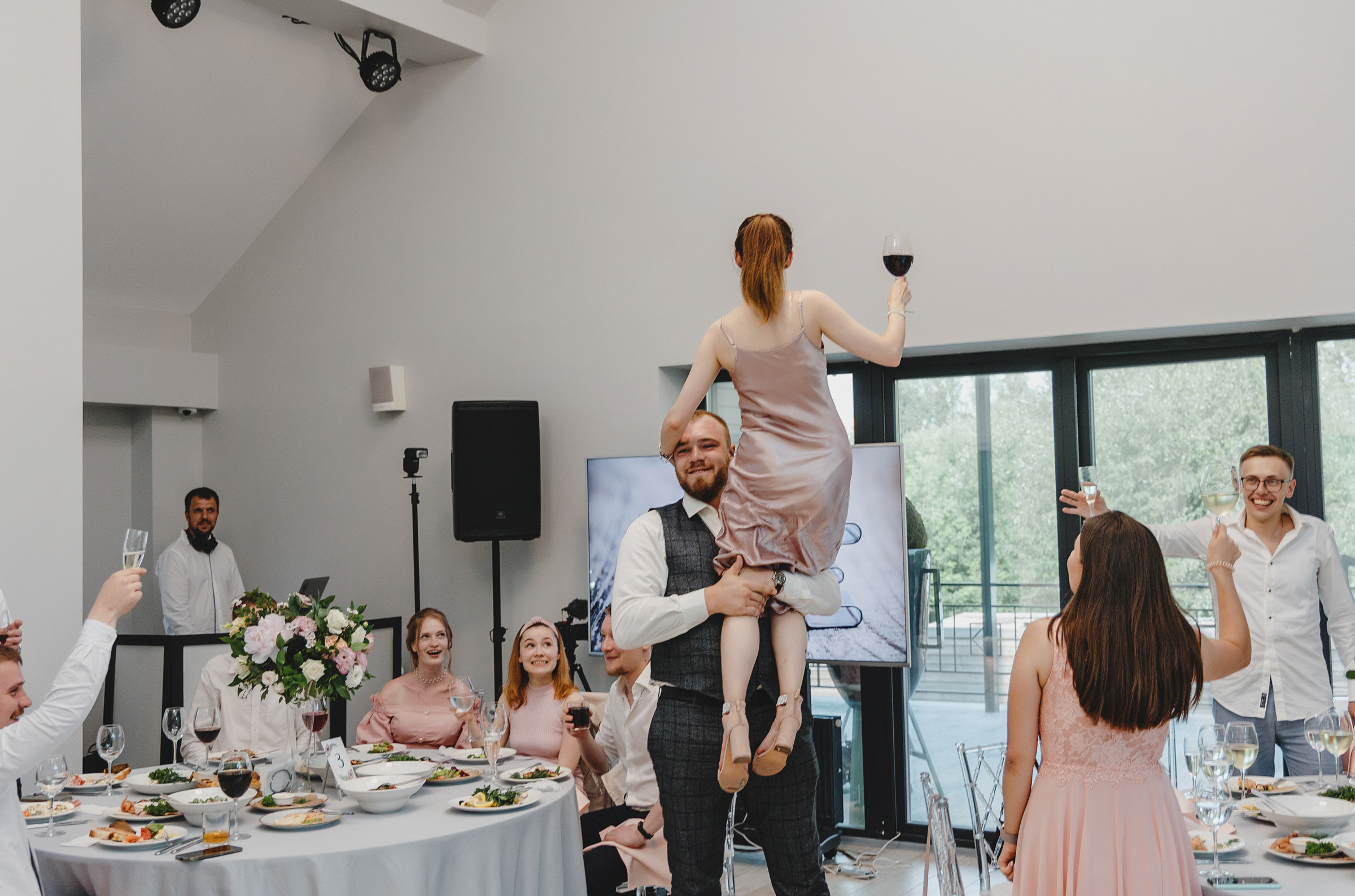 Владислав и Даниэлла. Свадебный фотограф и видеограф Дмитрий Горяченков