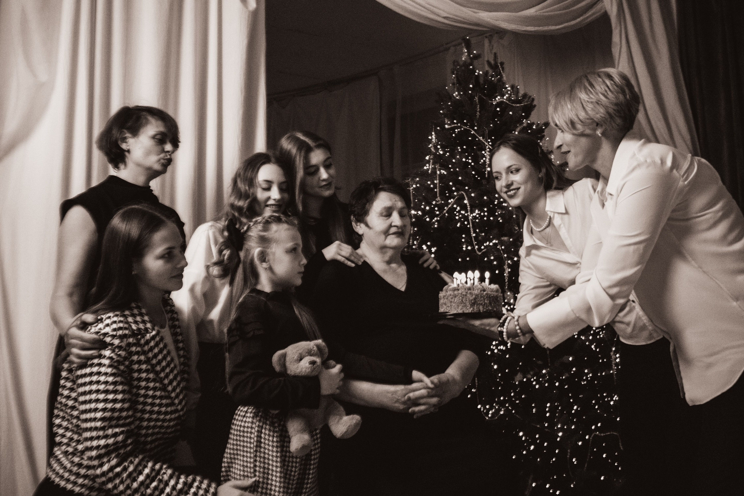 Новогодняя Студия. Уличный фотограф Города N