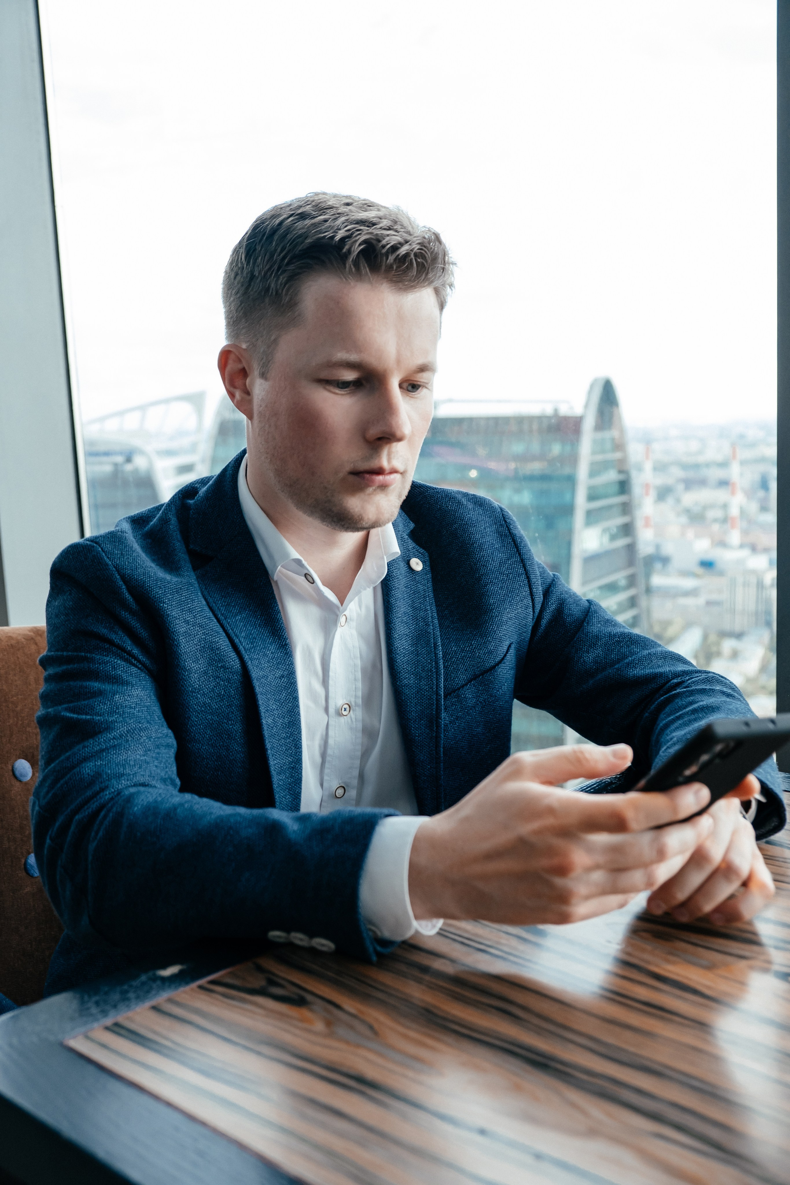 Деловой портрет. Фотограф Оля Мороз Москва портретный фотограф нейрофотосессия