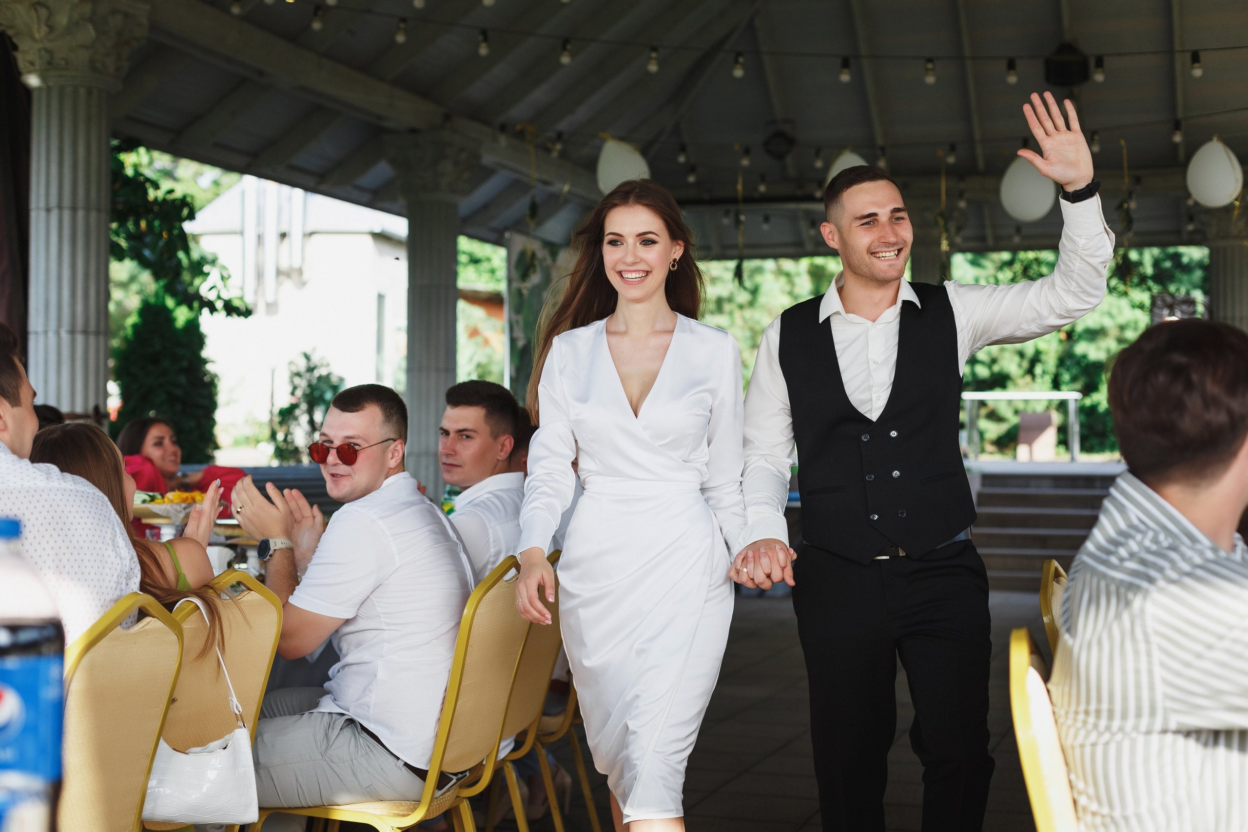 Свадебный фотограф Таганрог — фотосессия в центре города и банкет в коттедже «Виктория». Свадебный и семейный фотограф в Таганроге Бакарюк Антон