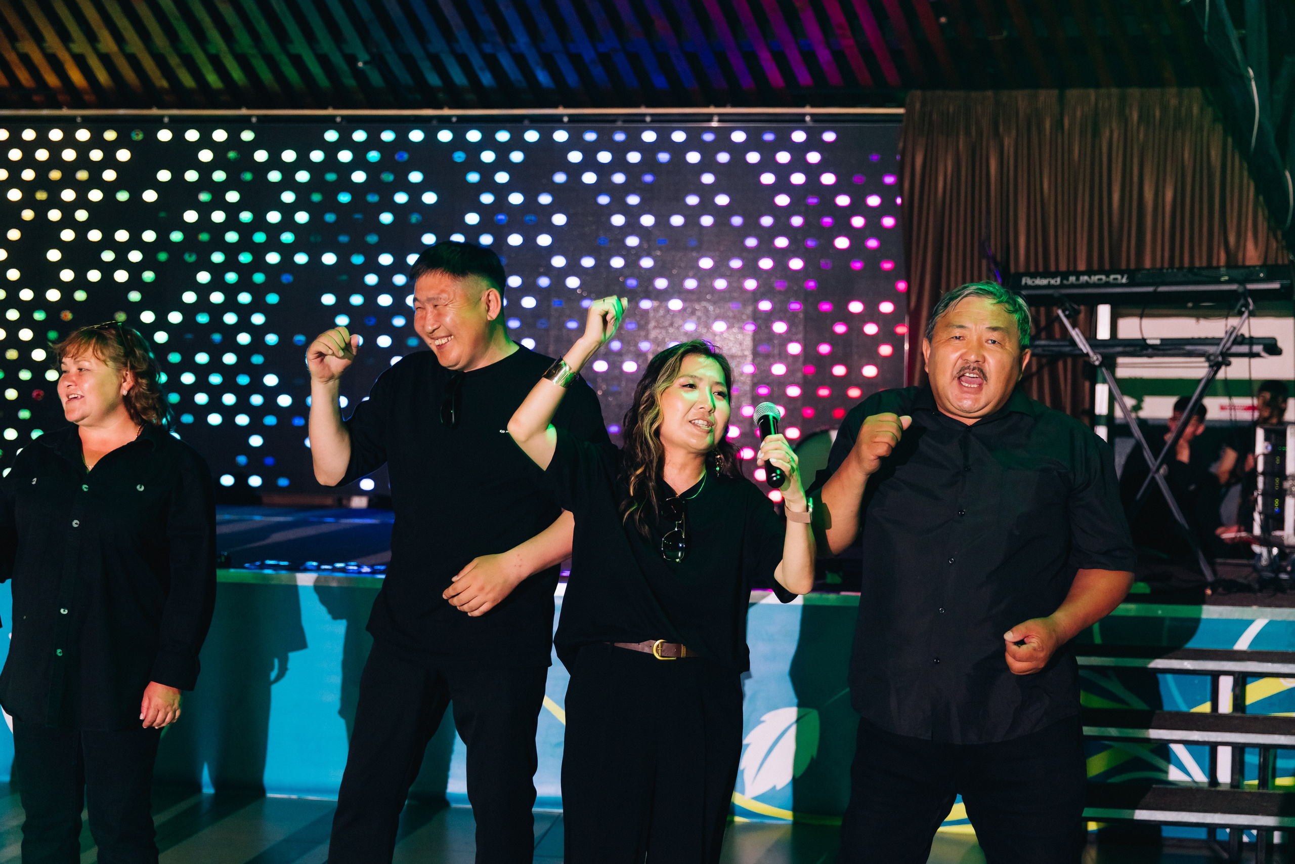 Выпускной вечер. 49 школа. Баран на корове. Свадебный и семейный фотограф в Улан-Удэ