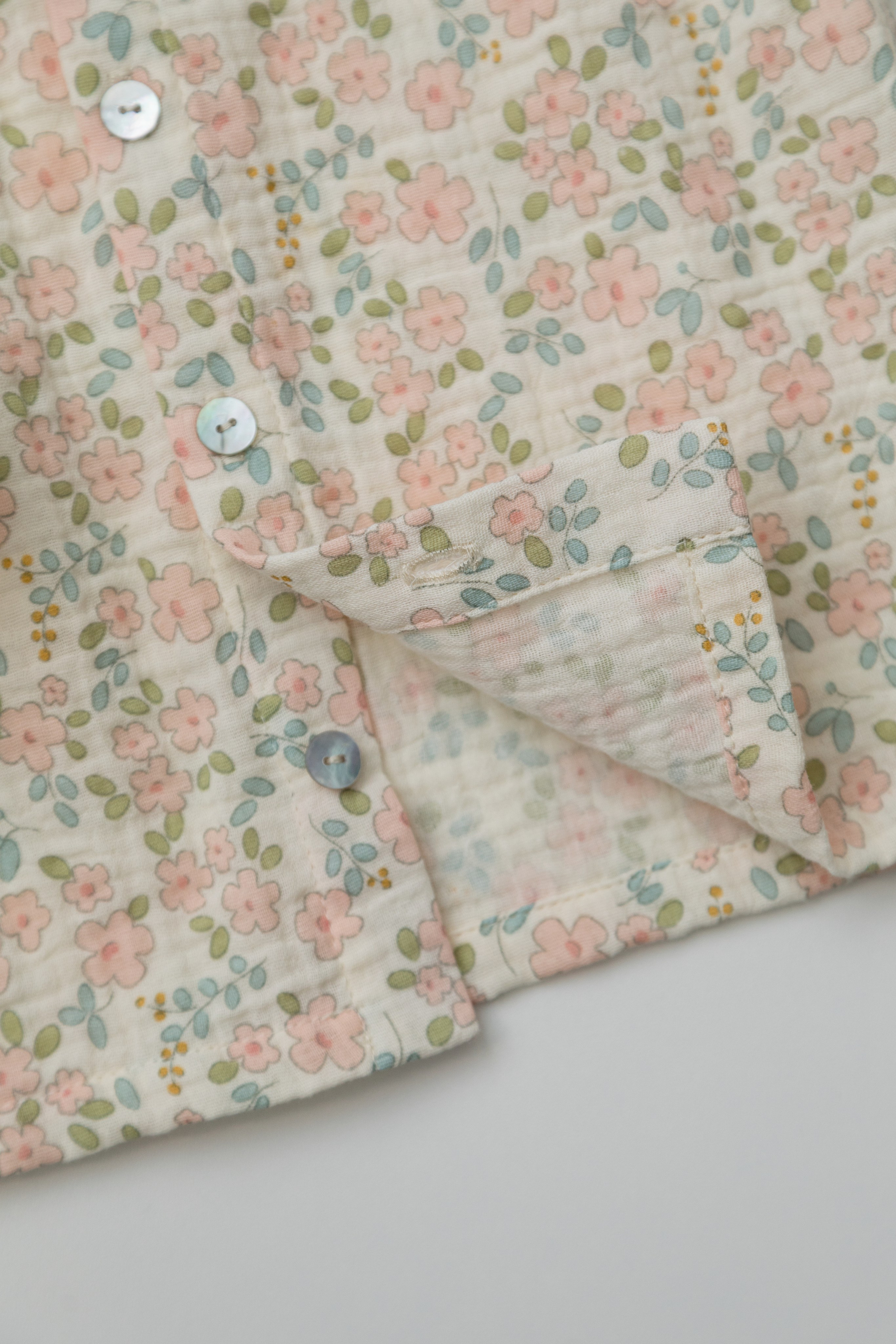 Съемка детской одежды бренда mamalanka для Ozon и соц сетей. Детский и контент фотограф Надя Волкова Санкт-Петербург