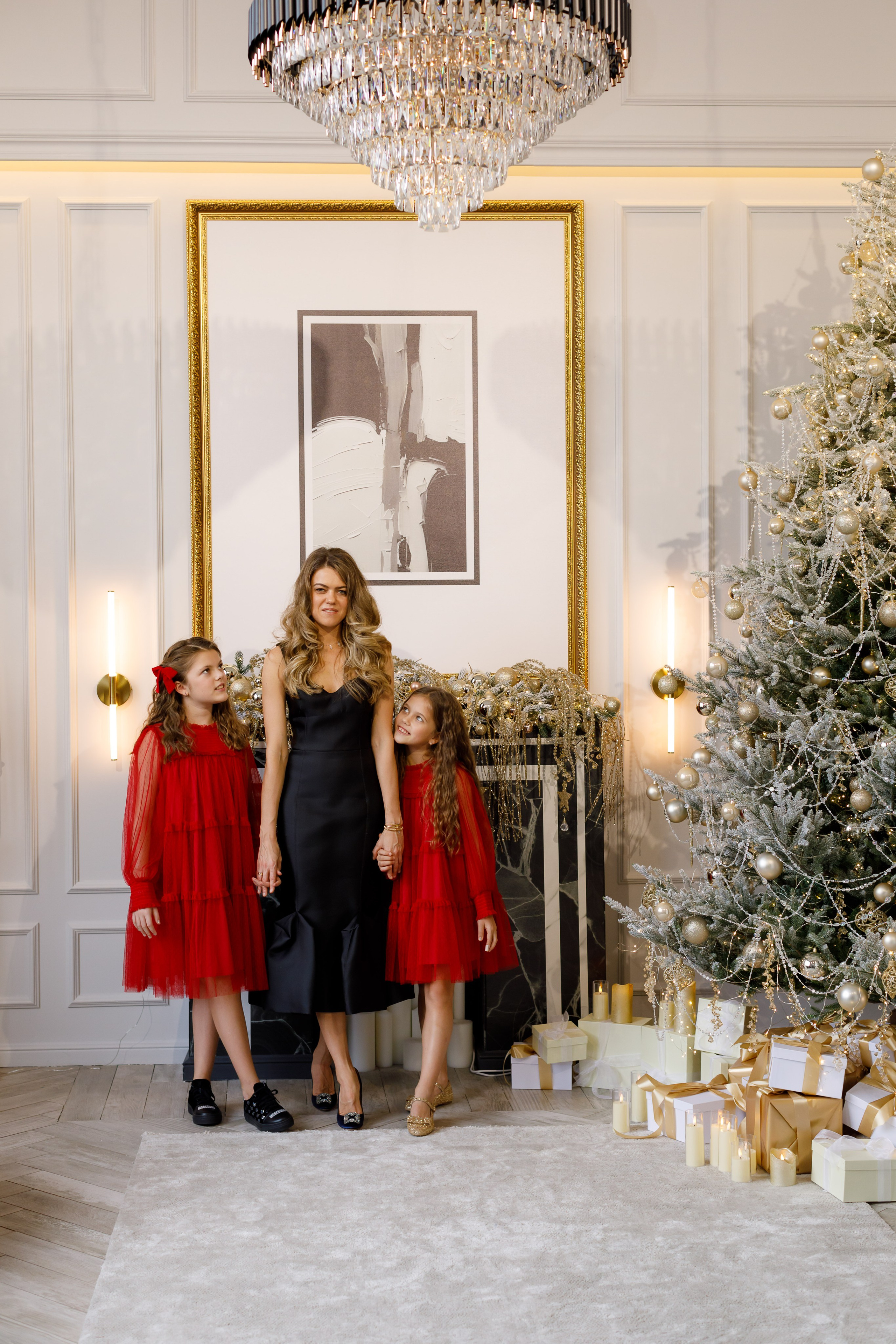 Семейная новогодняя съёмка в студии. Портретный и семейный фотограф Юлия Герман