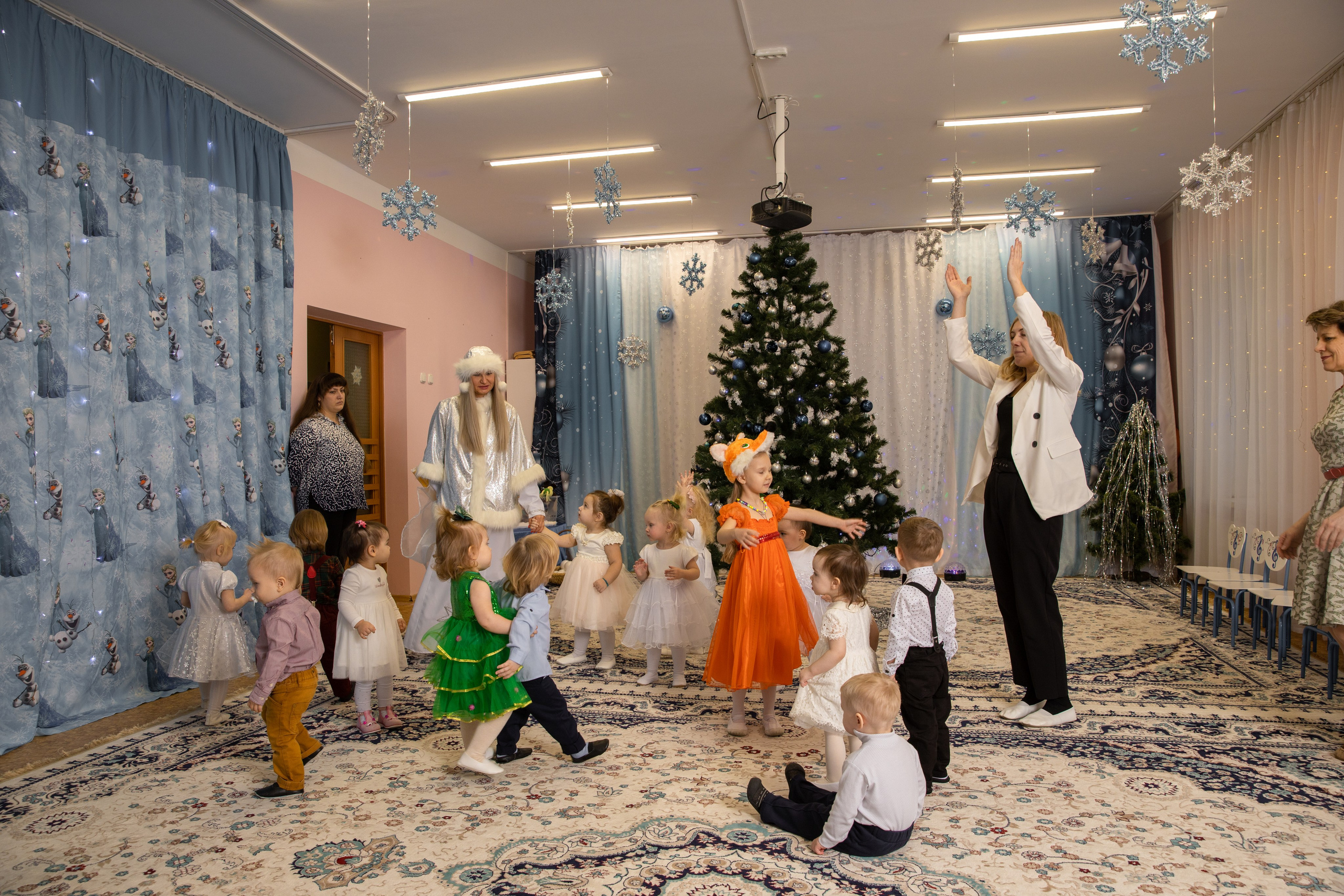 Новогодний утренник Успех. Фотограф в Железнодорожном и Балашихе