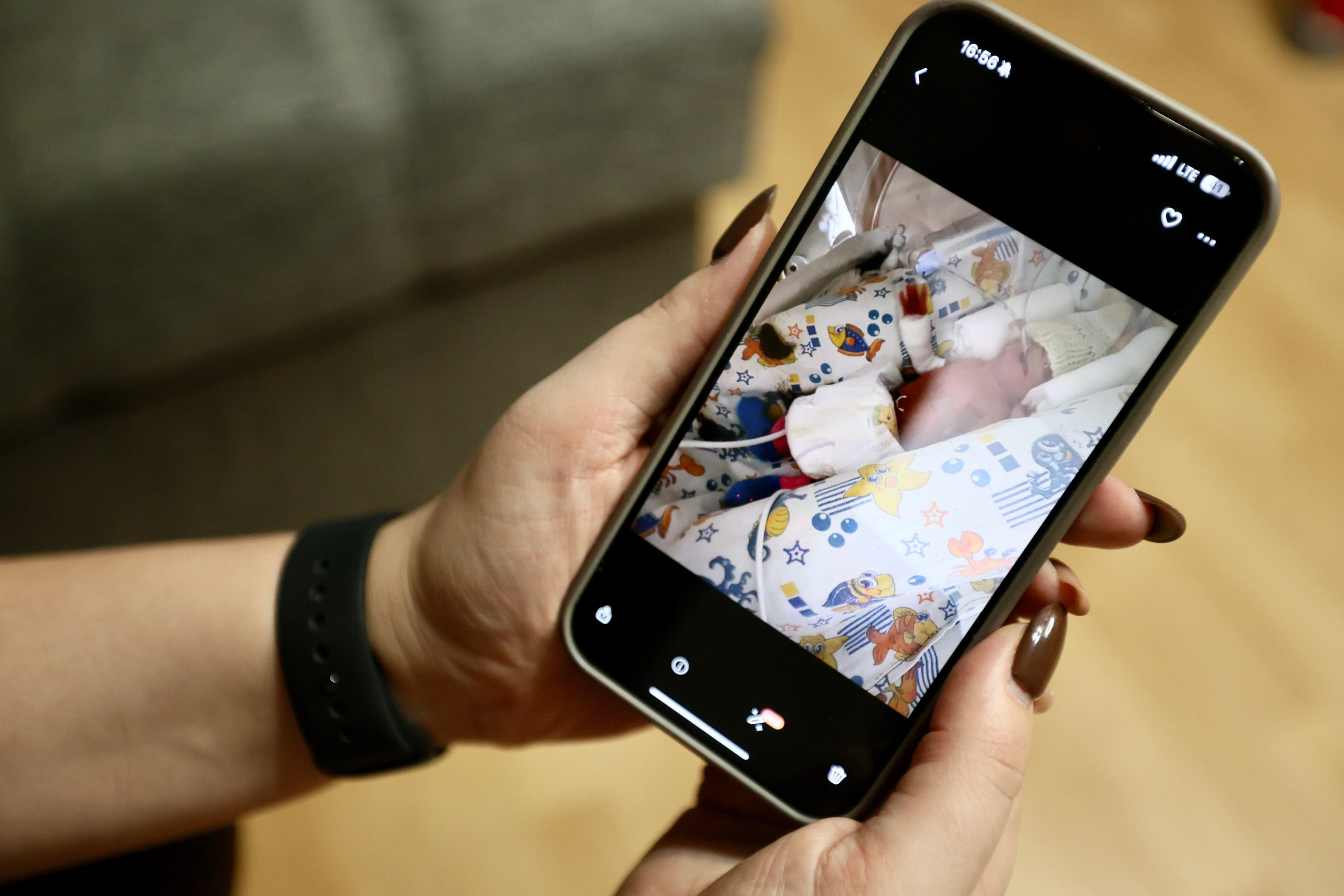 Елена. Мама недоношенного малыша. Репортажный фотограф Наталья Лапцевич