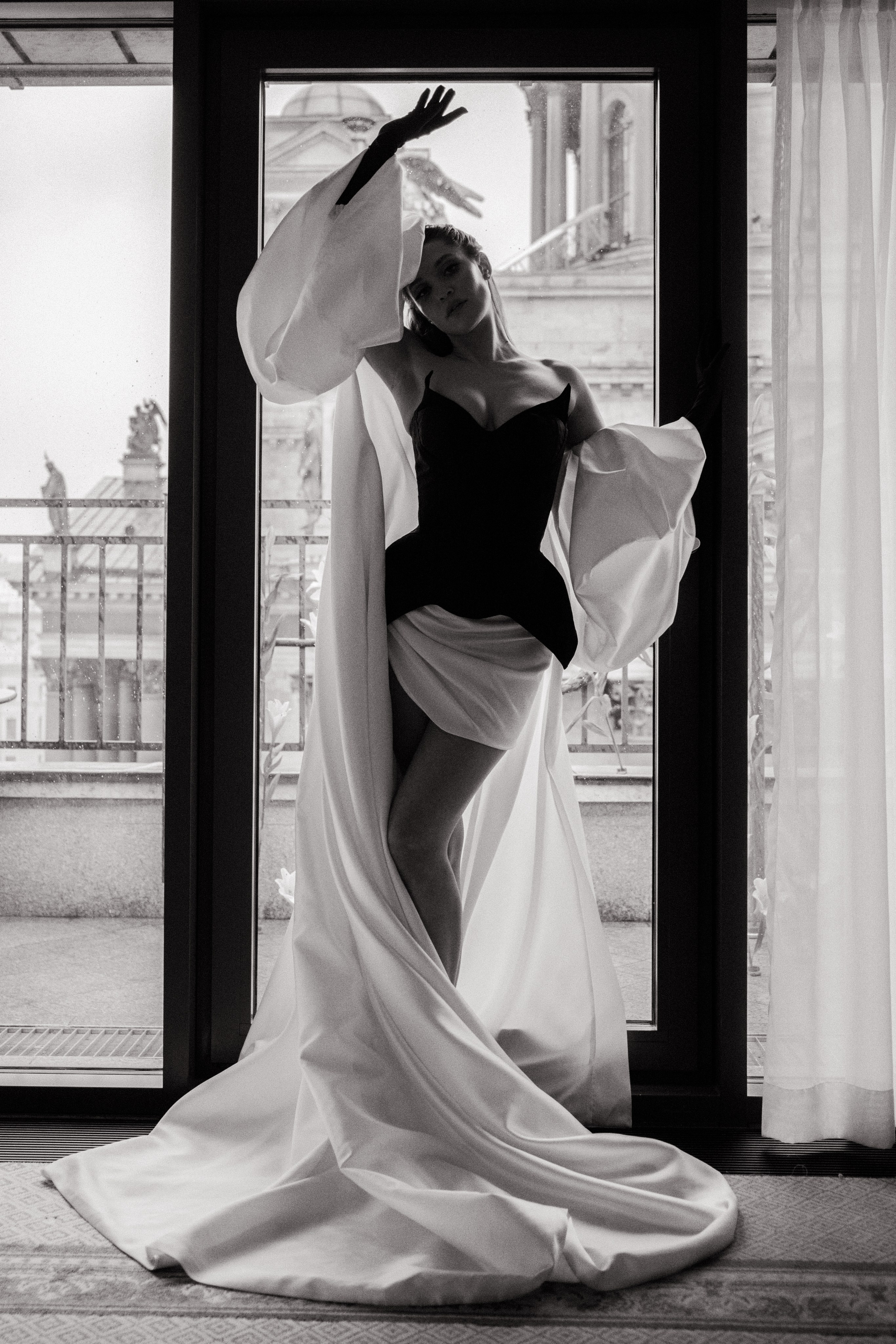 Роман и Валерия. Главная