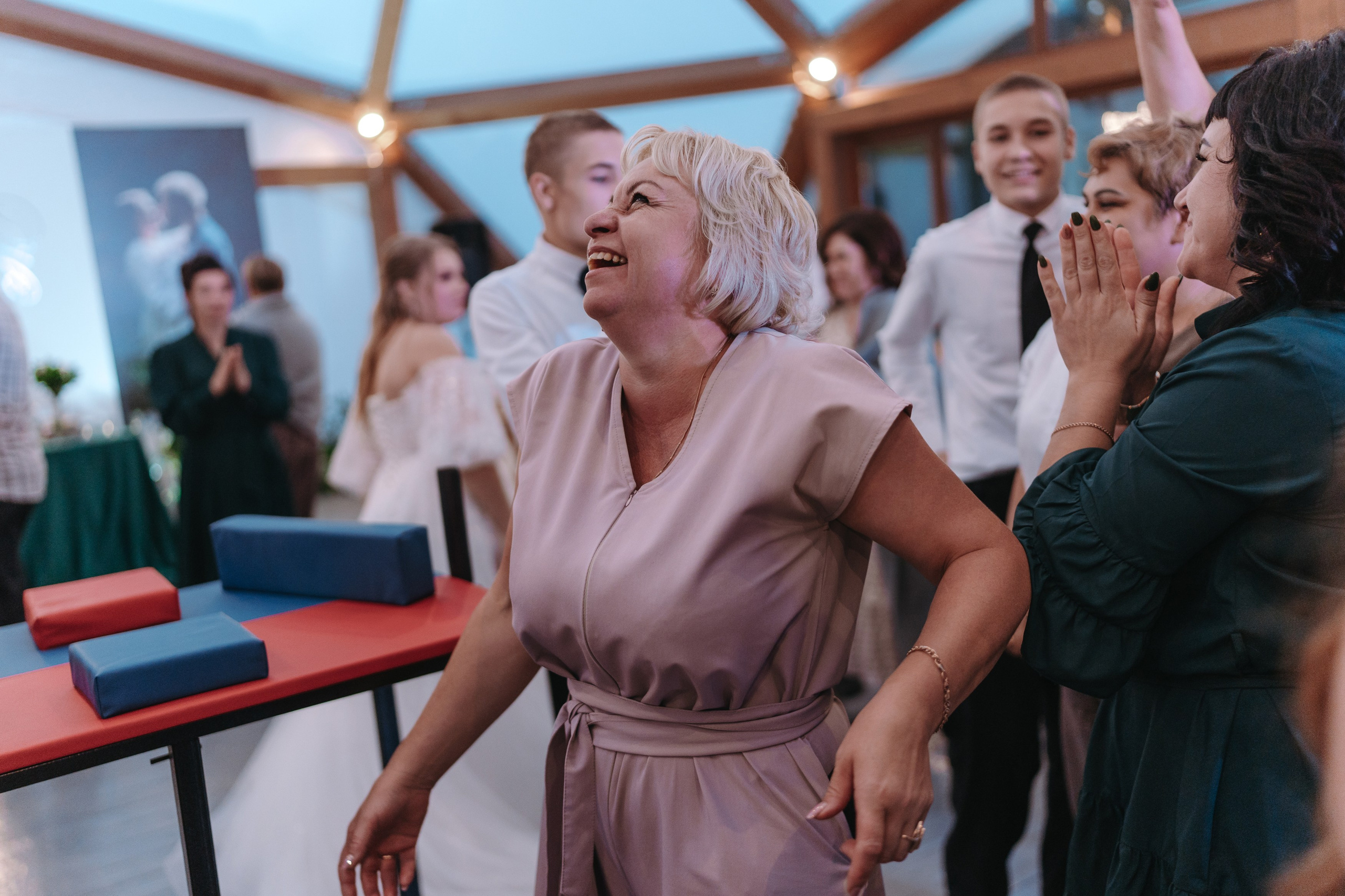 КАФЕ М5 / ХОТИМ ЕДИМ / БОГДАН НАСЫРОВ / ИЛЬНАР АХМАДУЛЛИН