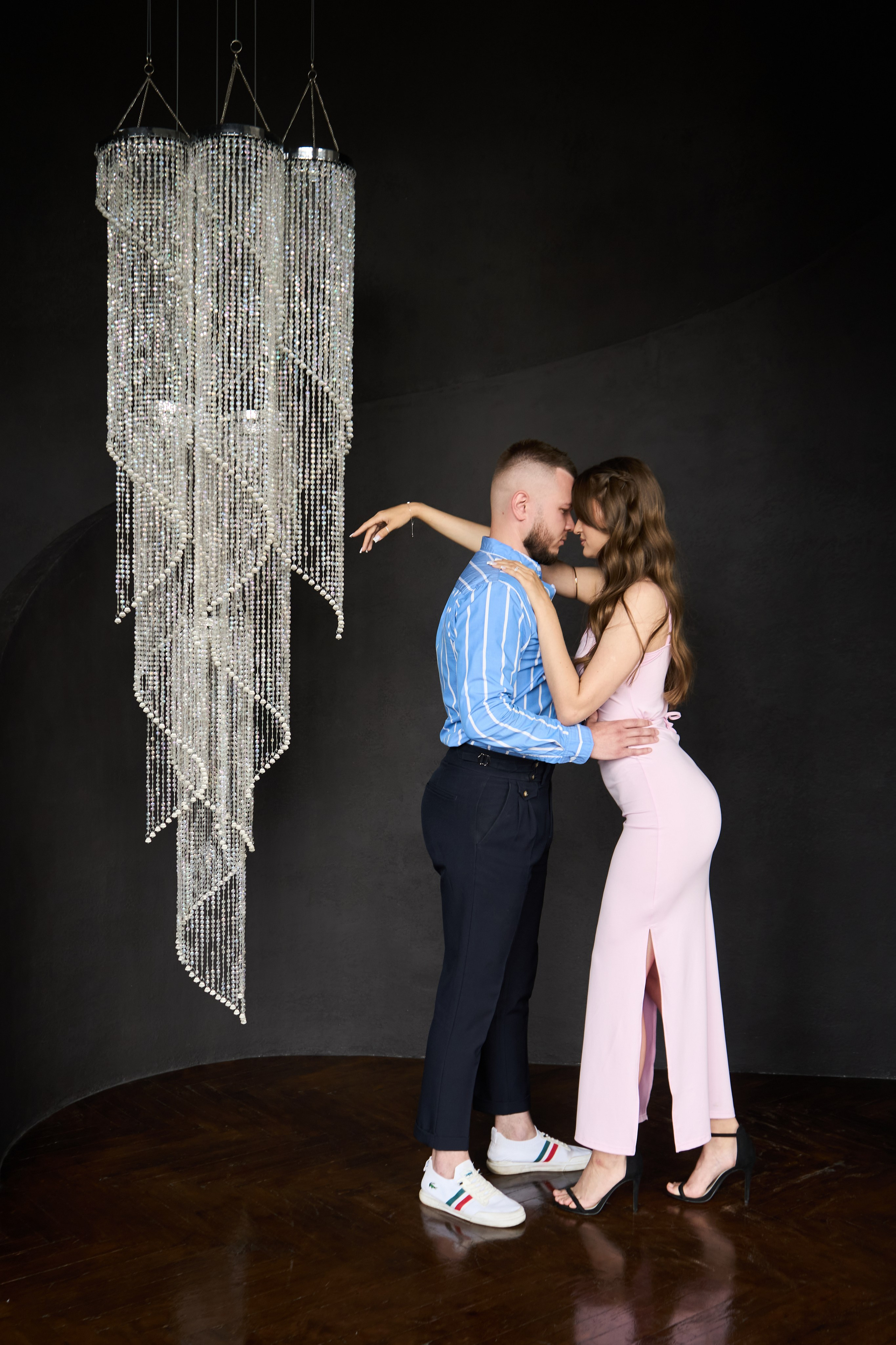 Фотосессия влюбленные в студии. Фотограф Екатеринбург Кокшарова Александра