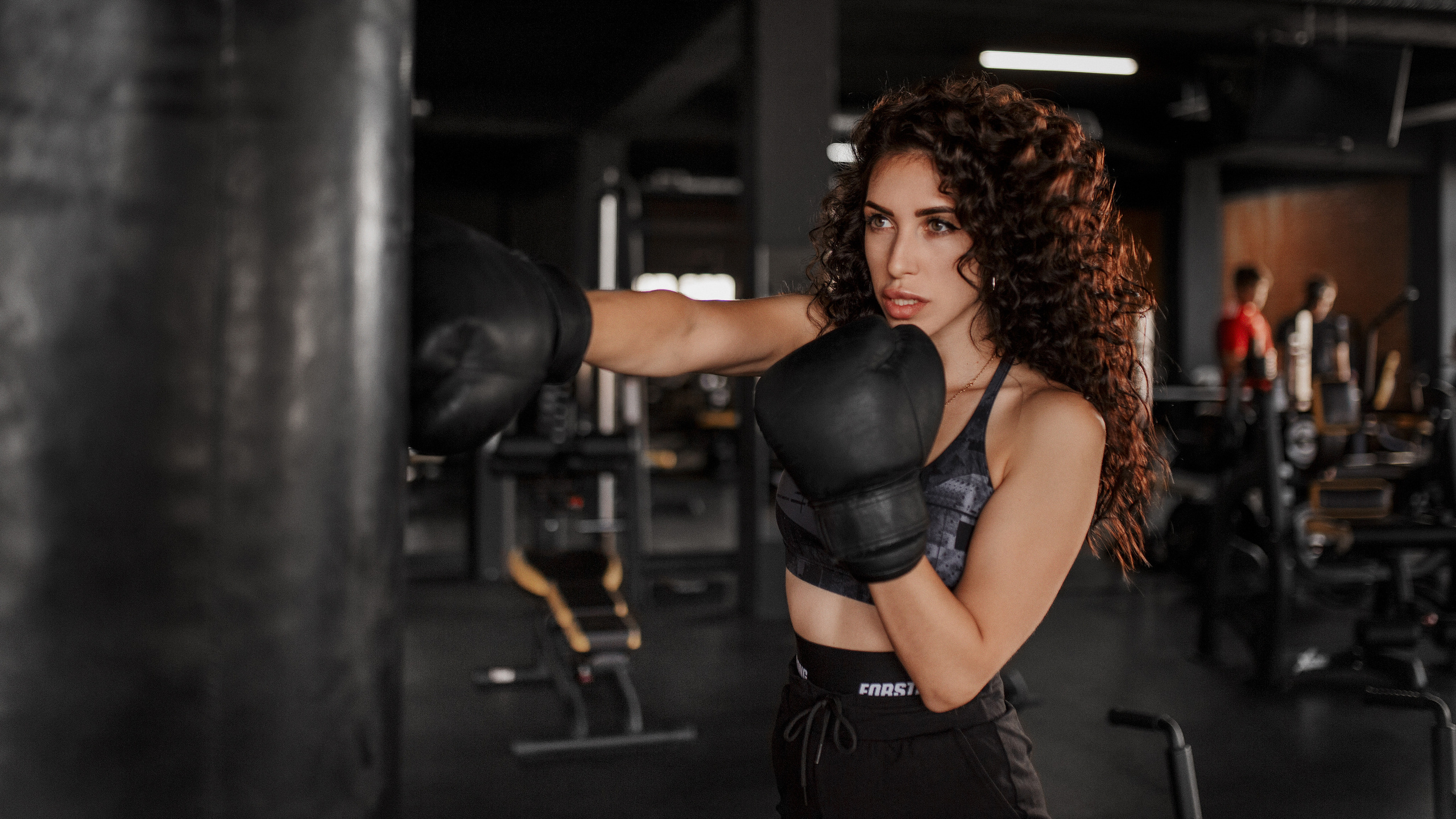 Рекламные съемки брендов. Fashion и контент-фотограф в Москве Антон Попелнуха