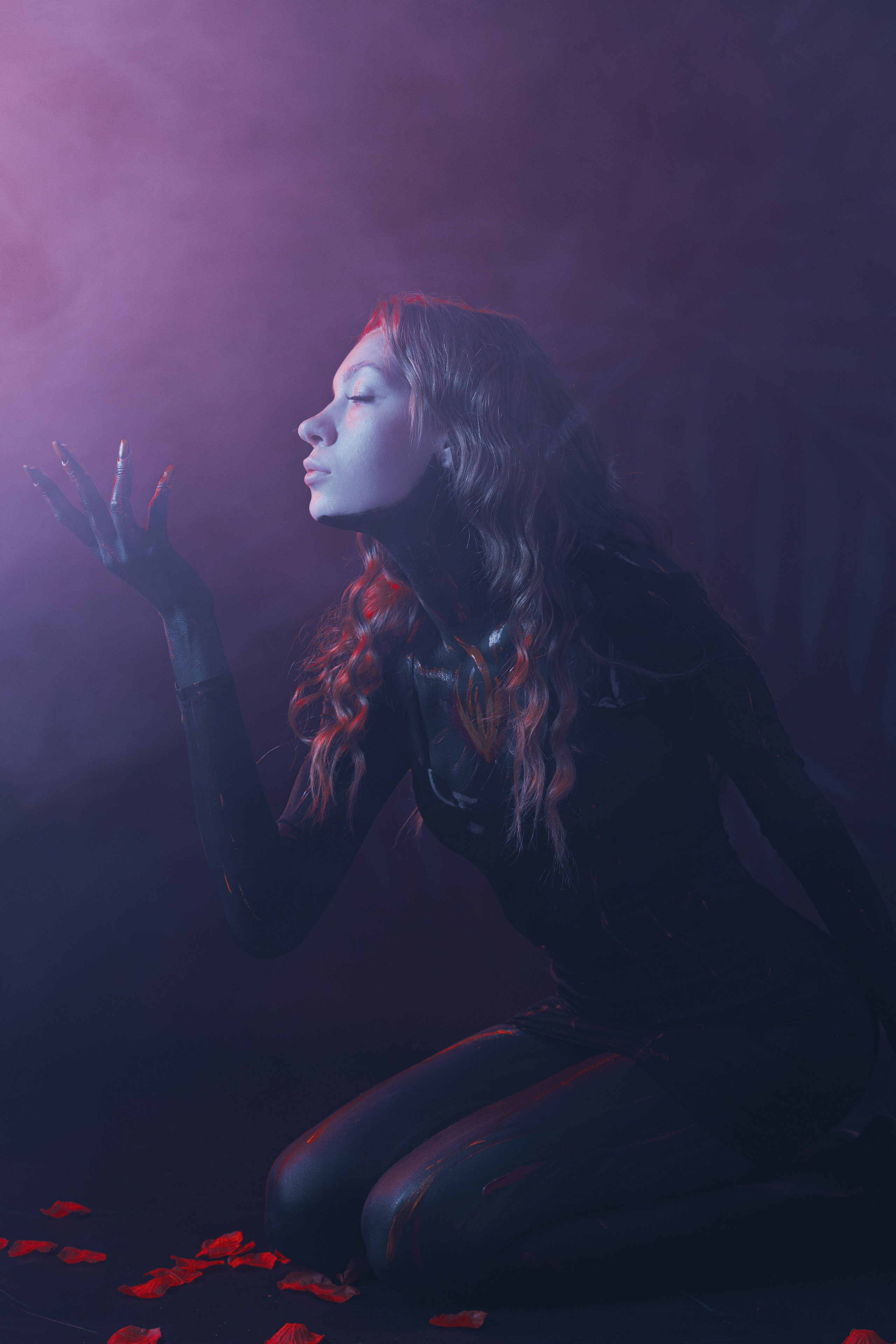 Креативный фотопроект в Ростове-на-Дону в образах Огненного пантеона. Огненный персонажи на творческой съёмке в Ростове-на-Дону. Женский фотограф в Ростове-на-Дону.