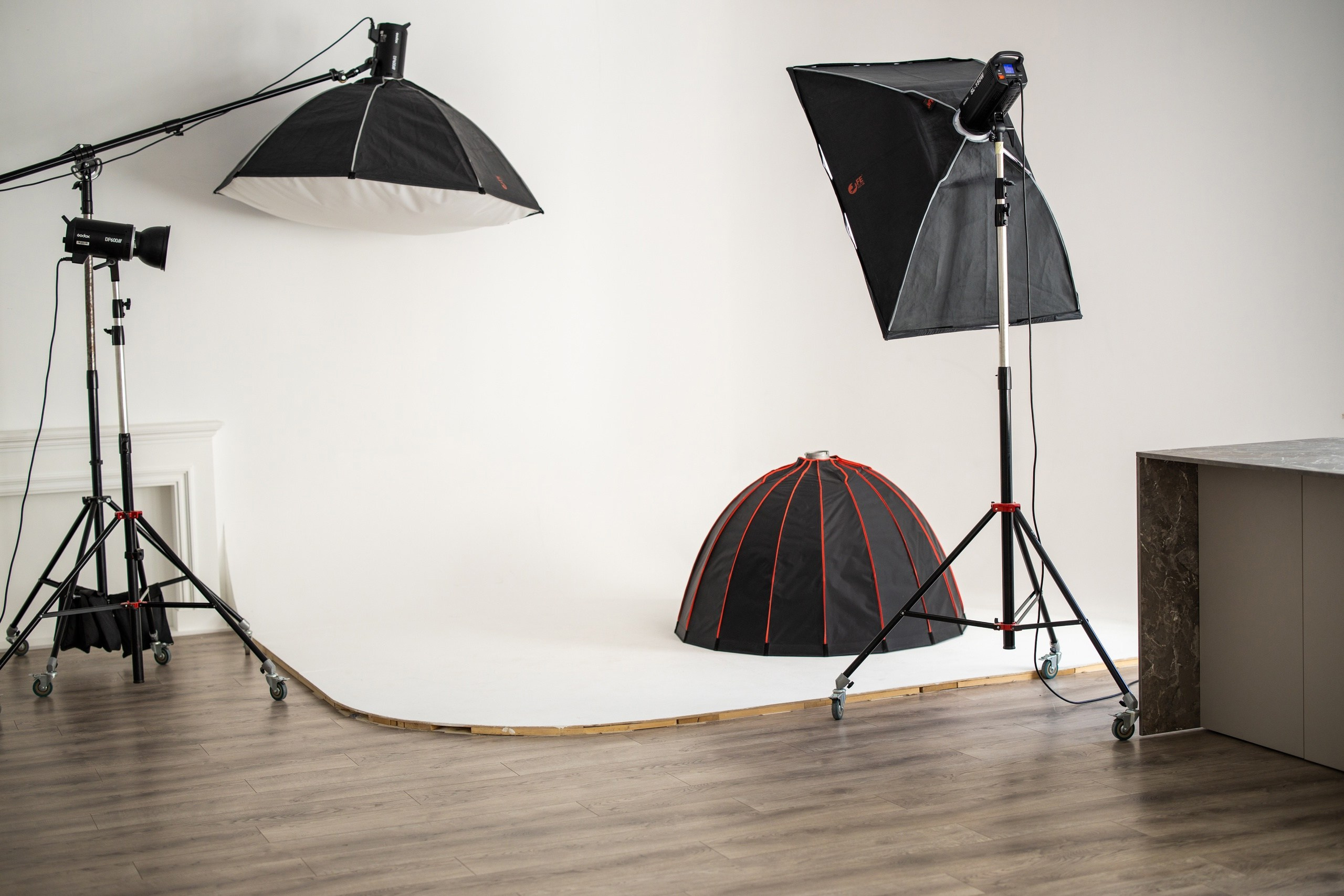 Ленинградская ул., 78, 2 этаж, домофон кнопка №2, 1800-2000р/час