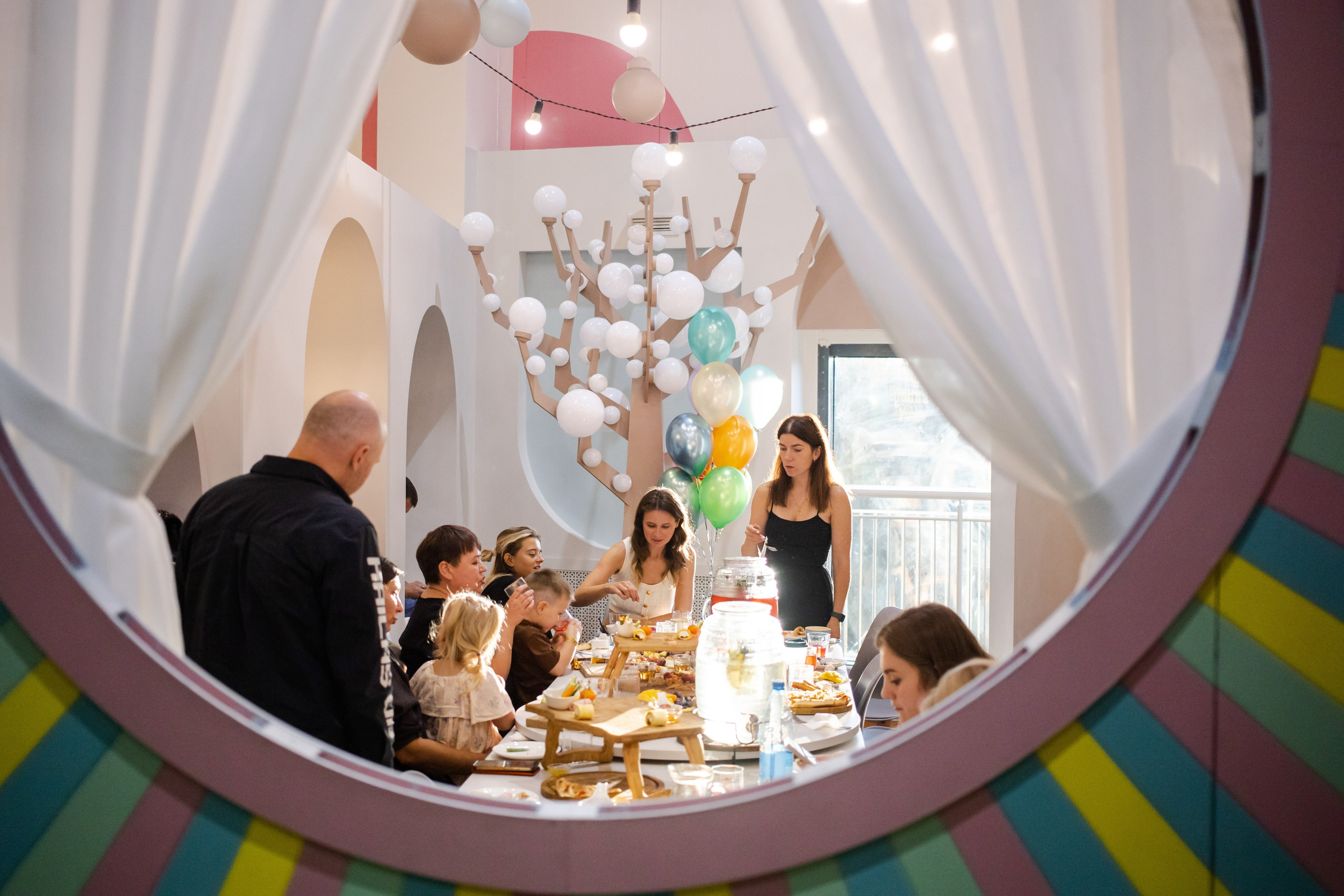 Марату 5. Фотографии с любовью