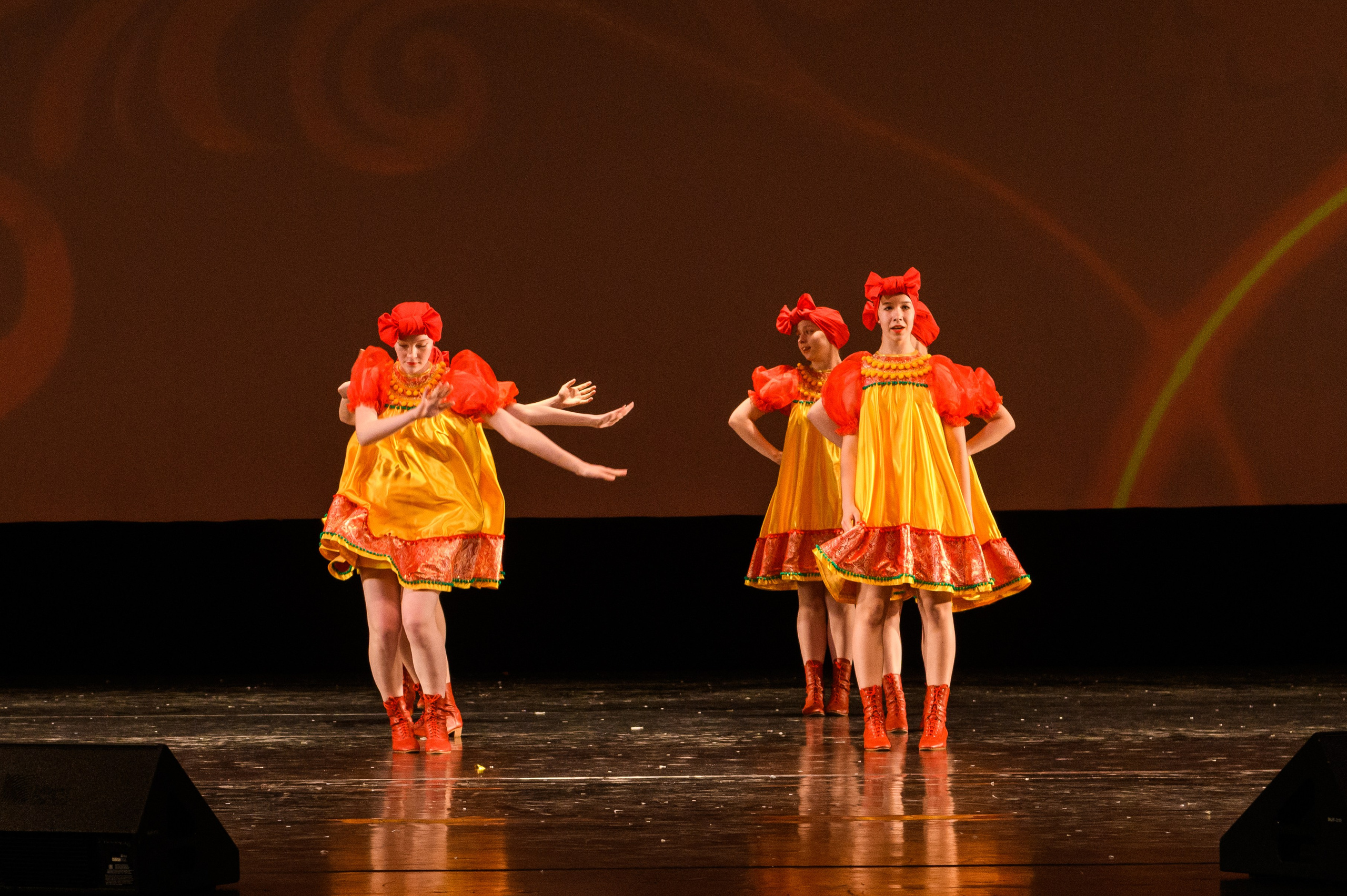 23 апреля, часть 2, БКЗ Октябрьский, г. Санкт-Петербург. Золотое яблочко