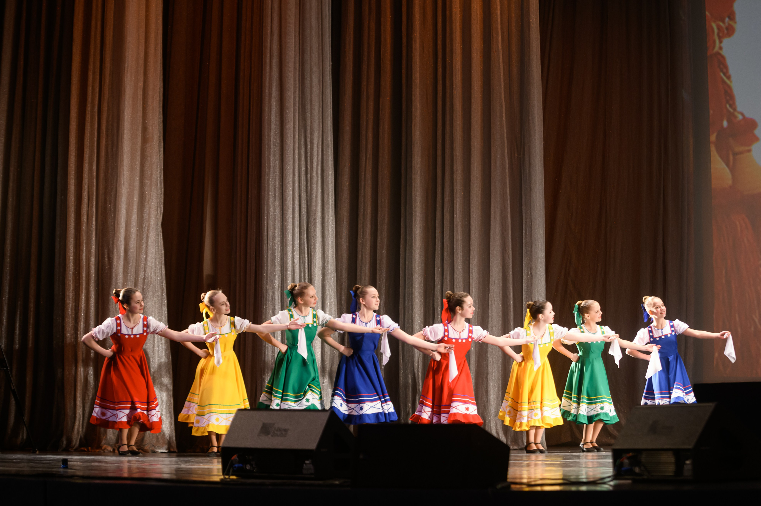 23 апреля, часть 1, БКЗ Октябрьский, г. Санкт-Петербург. Золотое яблочко