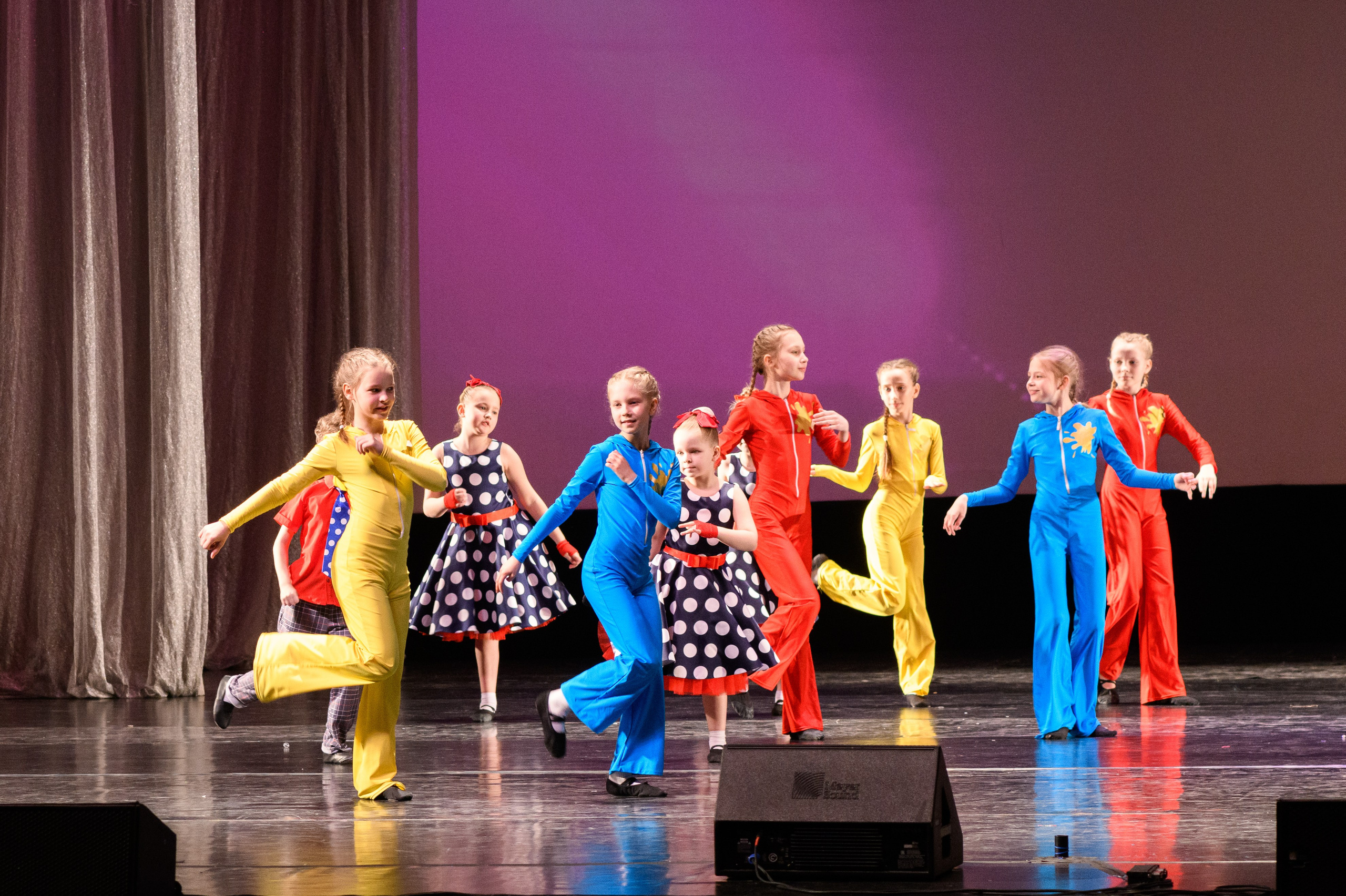 23 апреля, часть 2, БКЗ Октябрьский, г. Санкт-Петербург. Золотое яблочко