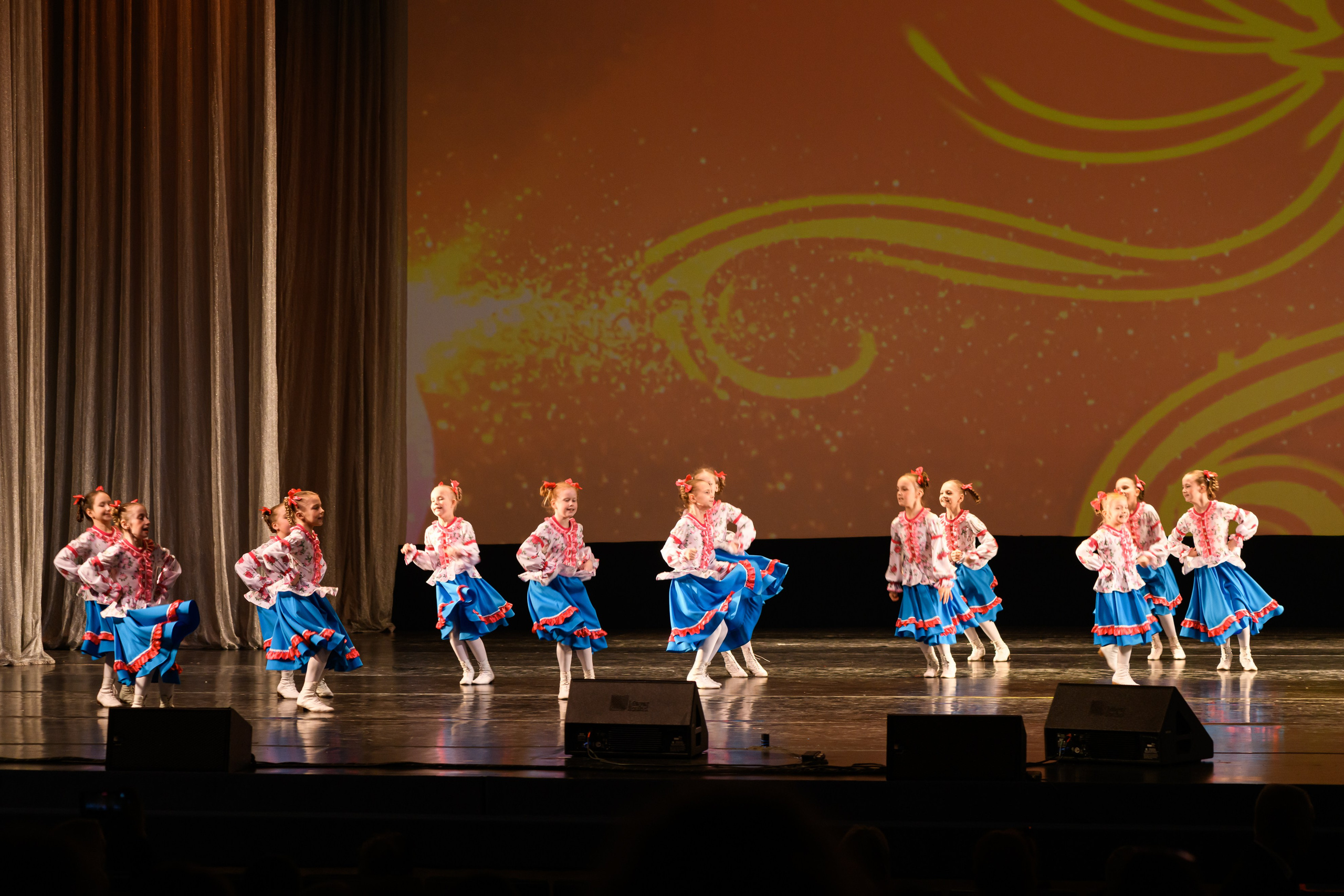 23 апреля, часть 2, БКЗ Октябрьский, г. Санкт-Петербург. Золотое яблочко