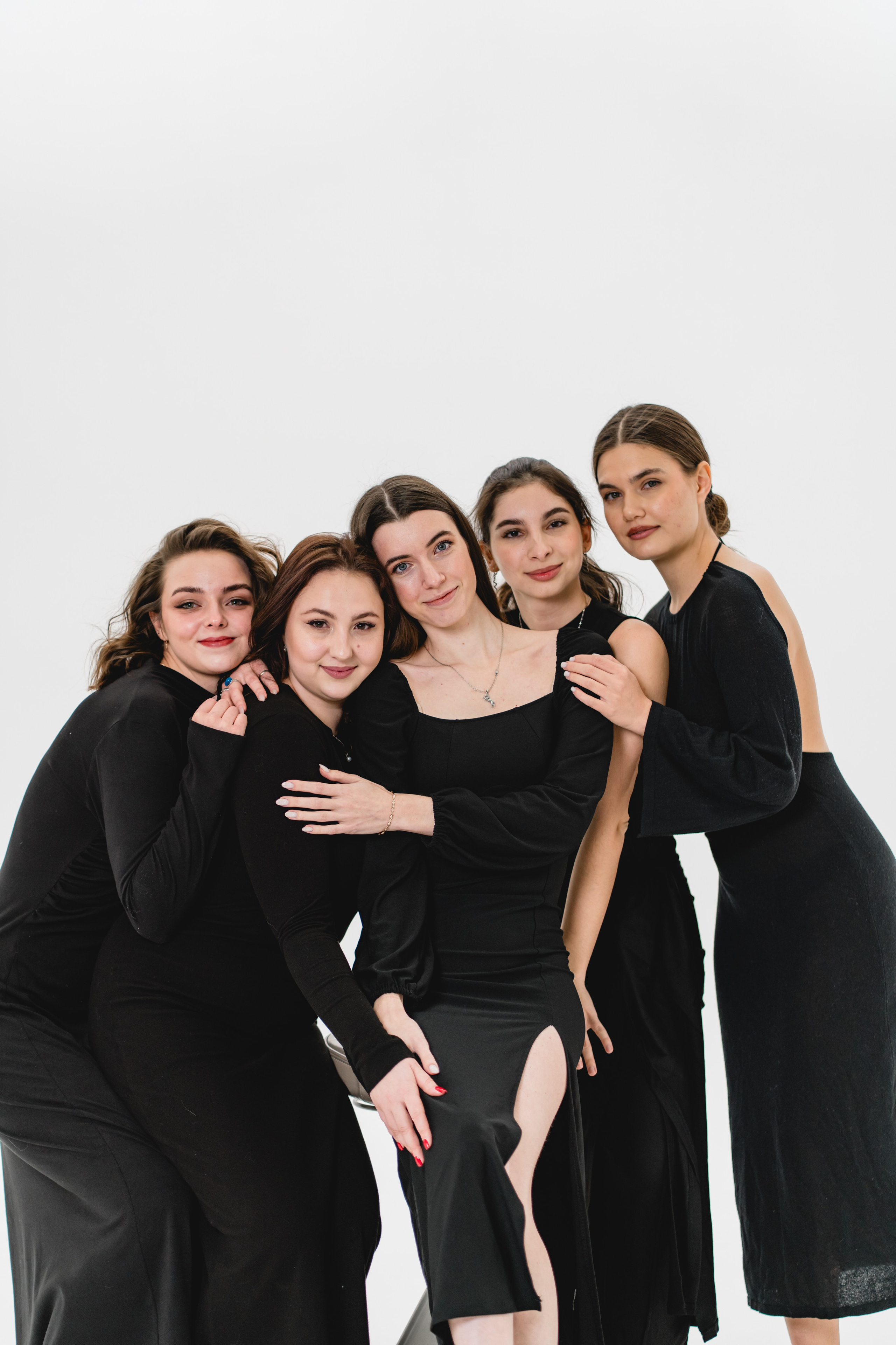 Студийная групповая фотосессия. Свадебный и индивидуальный фотограф Аля Мамакова