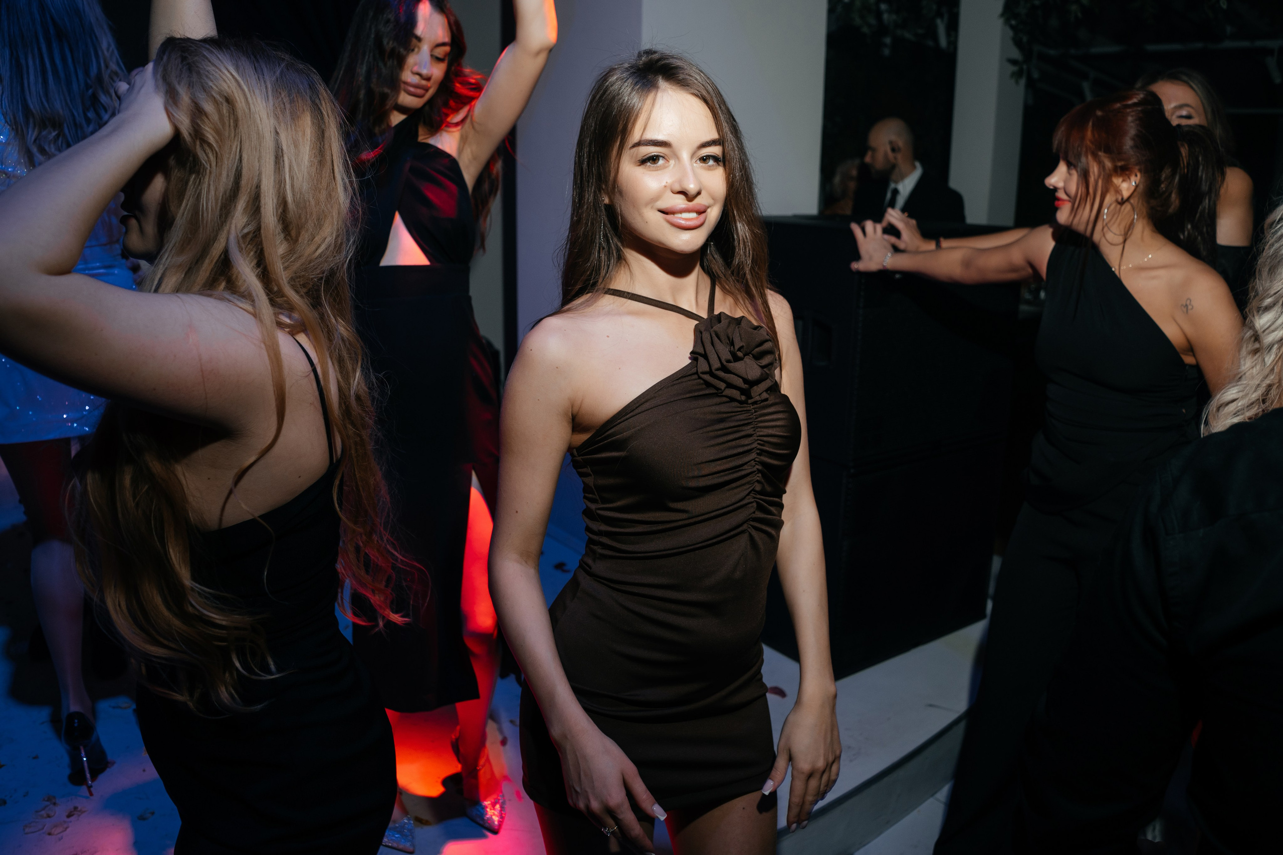 8 марта (пятница). BENUAR Restaurant