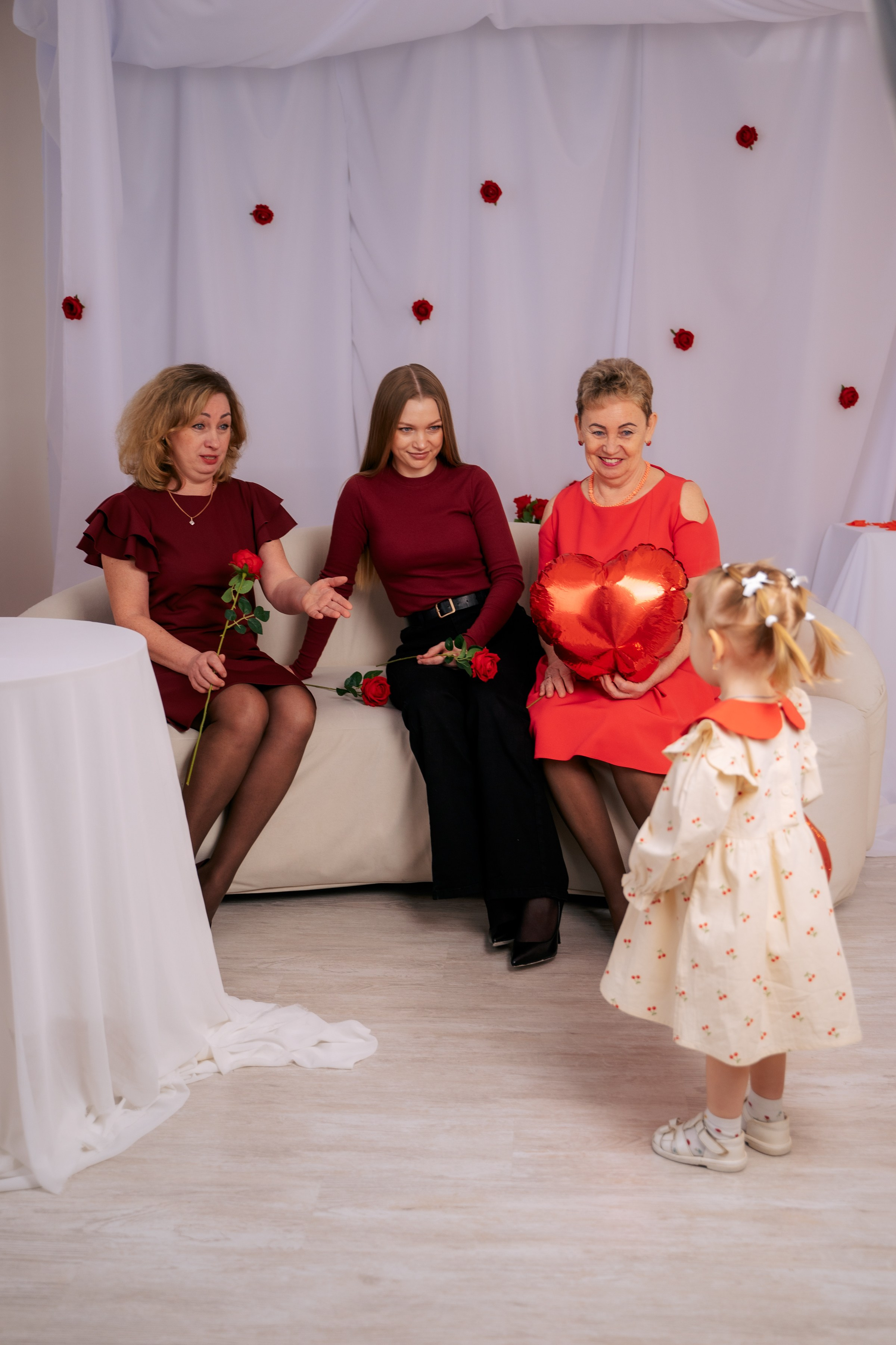 Катерина, Анна и их бабушки. Фотограф в Казани Алсу Багабиева