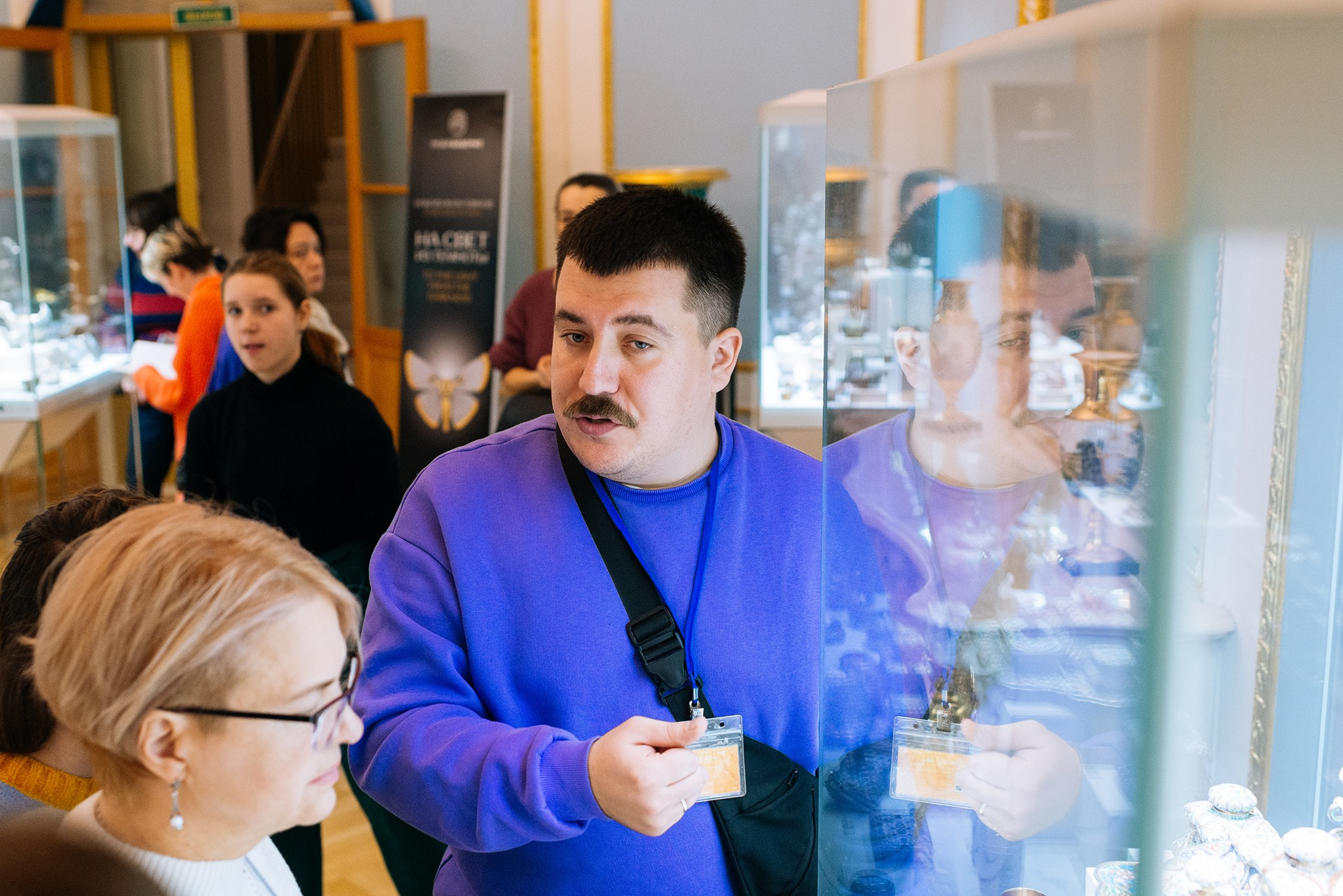Егор Шапиро. Экскурсия в музей Фаберже. Ноябрь 24. Репортажный фотограф в Санкт-Петербурге Анастасия Клёпова