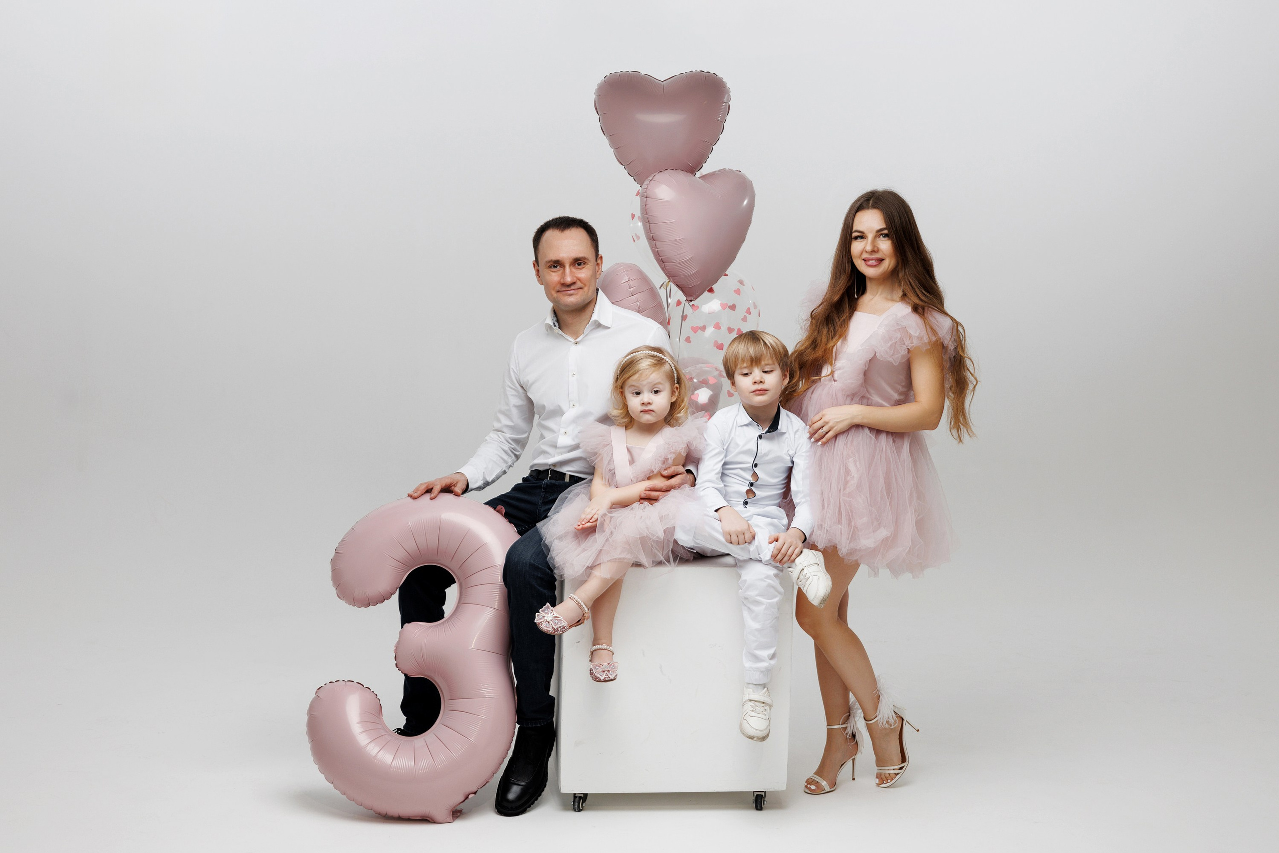 Съемка Дня Рождения Алисы в фотостудии CROSS-STUDIO зал IDEAL. Свадебный и семейный фотограф в Москве и МО Елена Агапова