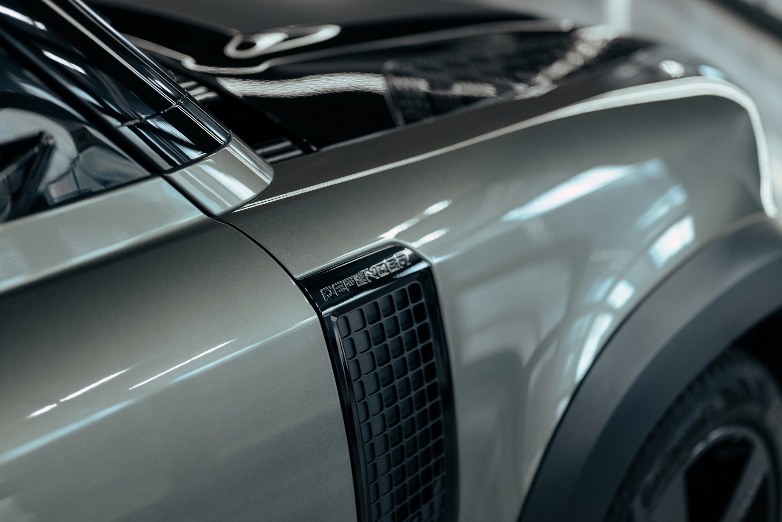 Defender 3 door. DeLorein