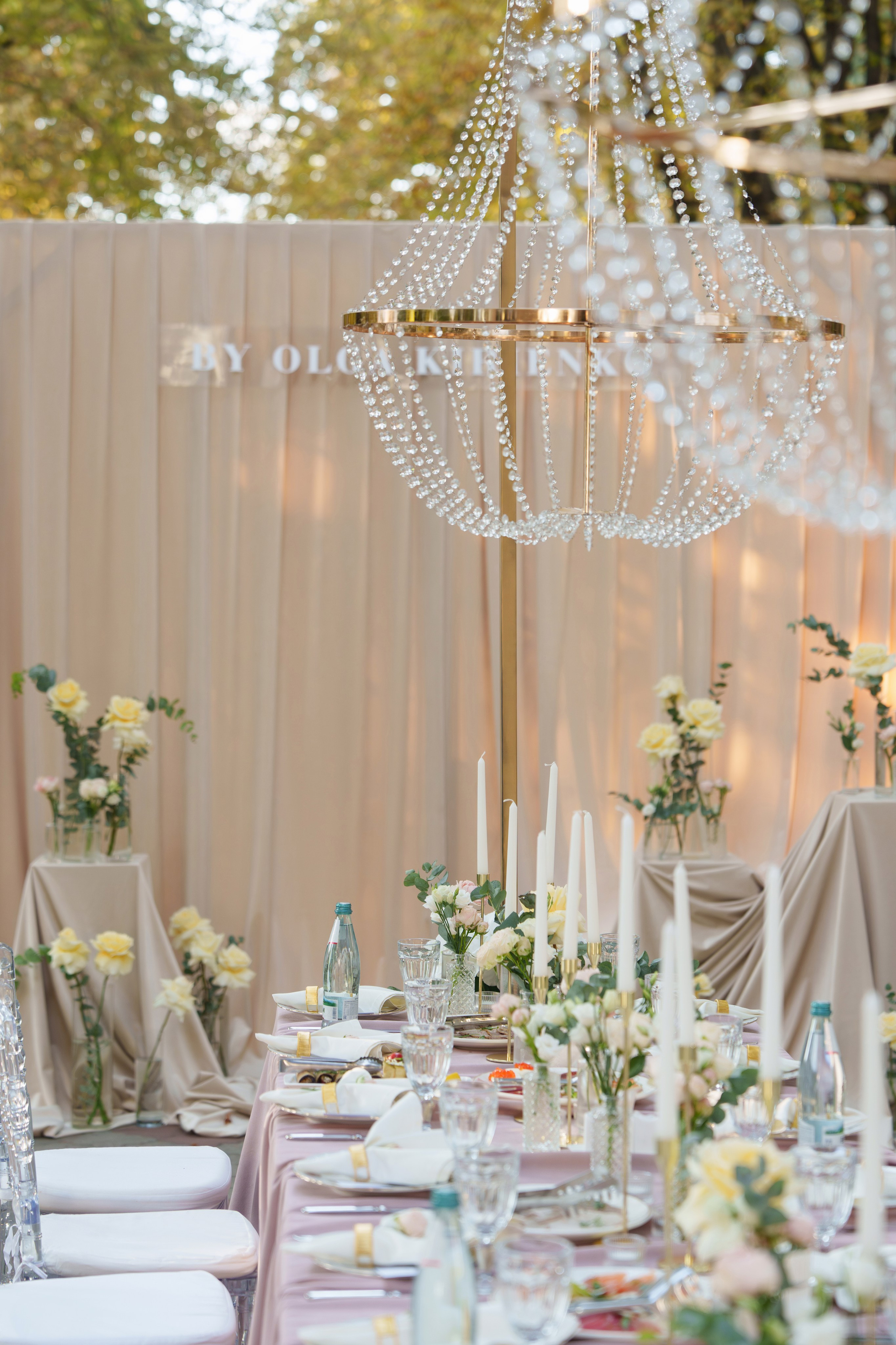 BY OLGA KIRIENKO. Свадебный и репортажный фотограф Элина Козырьянова