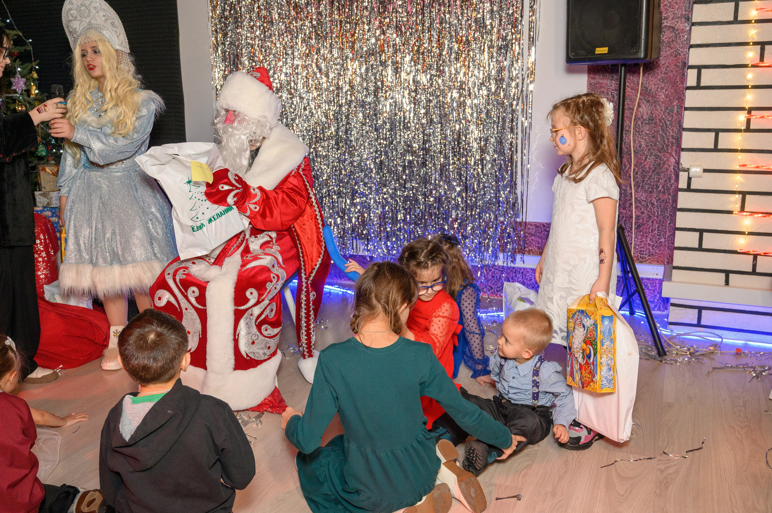 Новый год (дети-сироты). Семейный фотограф Казакова Дарья