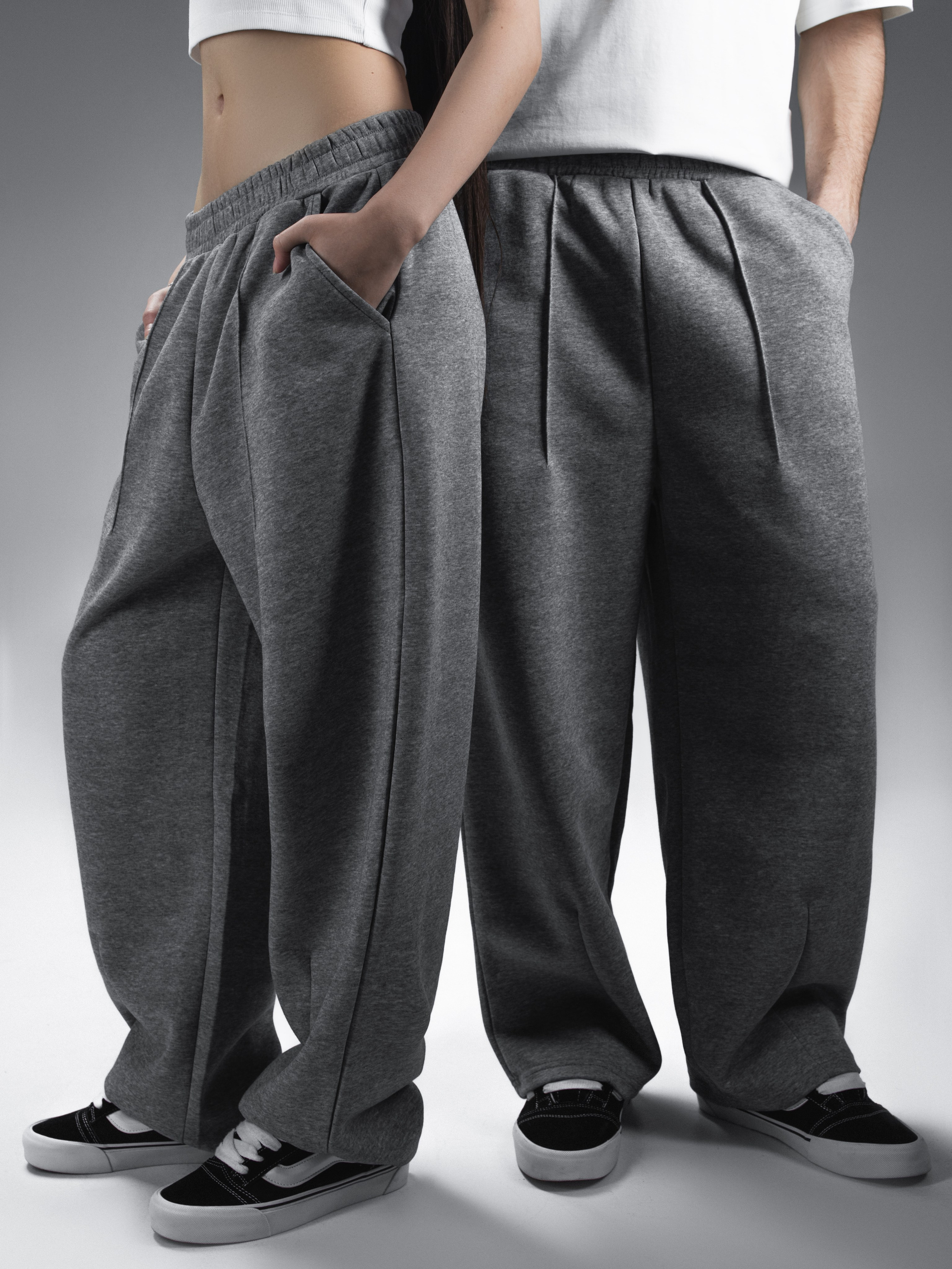 КАТАЛОГ | серый фон. RUNA production — стильные съемки для брендов