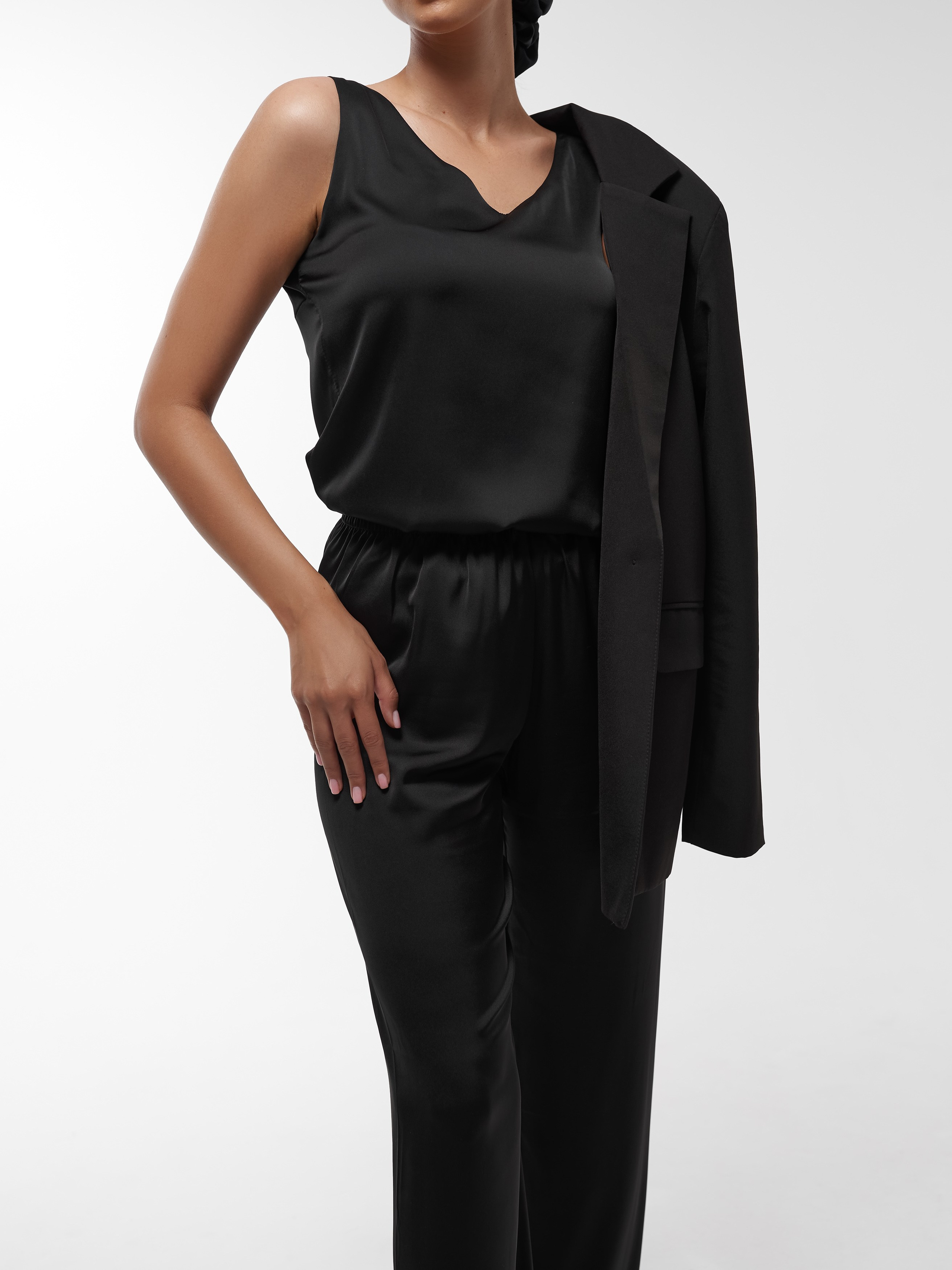 Одежда. Предметный фотограф, инфографика и видео в Санкт-Петербурге